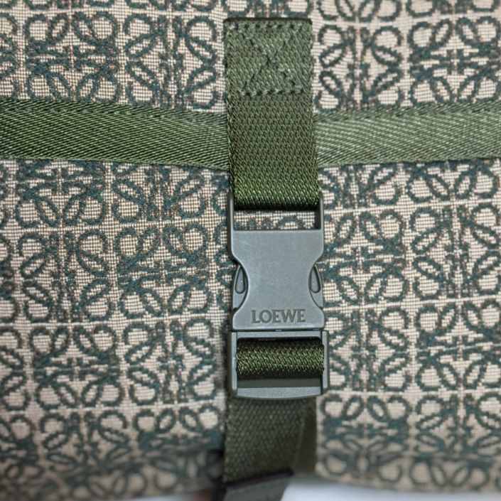 美品】LOEWE ロエベ ポストマン スリング アナグラム キャンバス