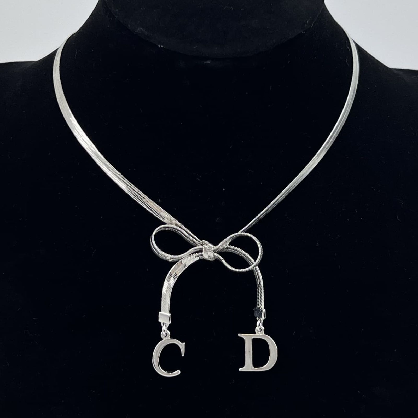 Christian Dior クリスチャンディオール リボン CDロゴ アクセサリー