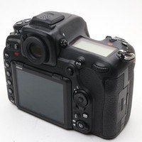 シャッター回数：800回】Nikon D500 ボディ 一眼レフカメラ 〔NIKON F