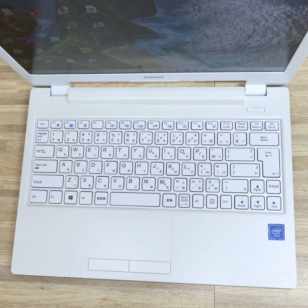 ☆超美品 SSD240GB メモリ8GB☆MB-J322XN Webカメラ Bluetooth 高 