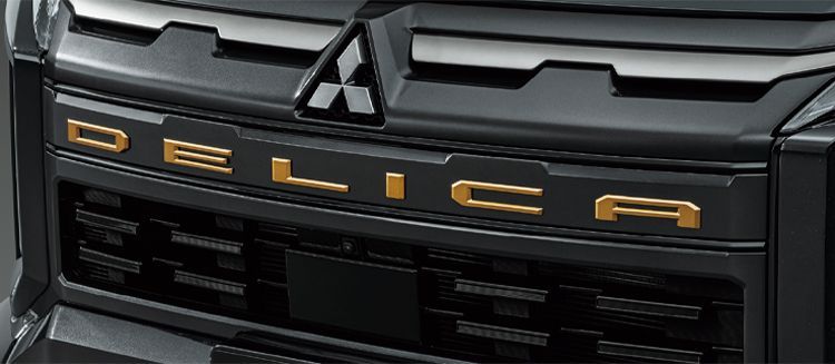 新型 デリカ D:5 フロント DELICAエンブレム 2026 三菱純正オプション