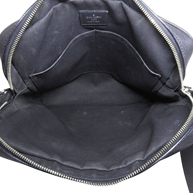 ルイヴィトン LOUIS VUITTON タイガ アレックス・メッセンジャー 