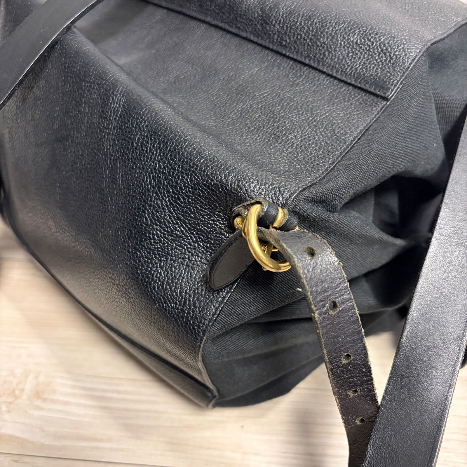 IL BISONTE イルビゾンテ レザーリュック ブラック 本革 バックパック 