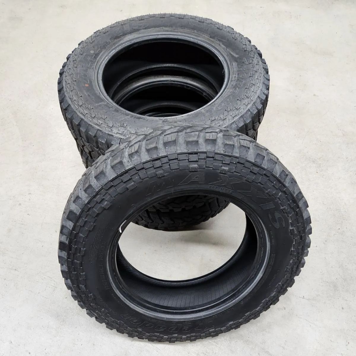 🐼ジムニー マッドタイヤ 185/85R16LT 105/103L 4本セット - メルカリ 🐼ジムニー マッドタイヤ 185/85R16LT 105/103L 4本セット - メルカリ