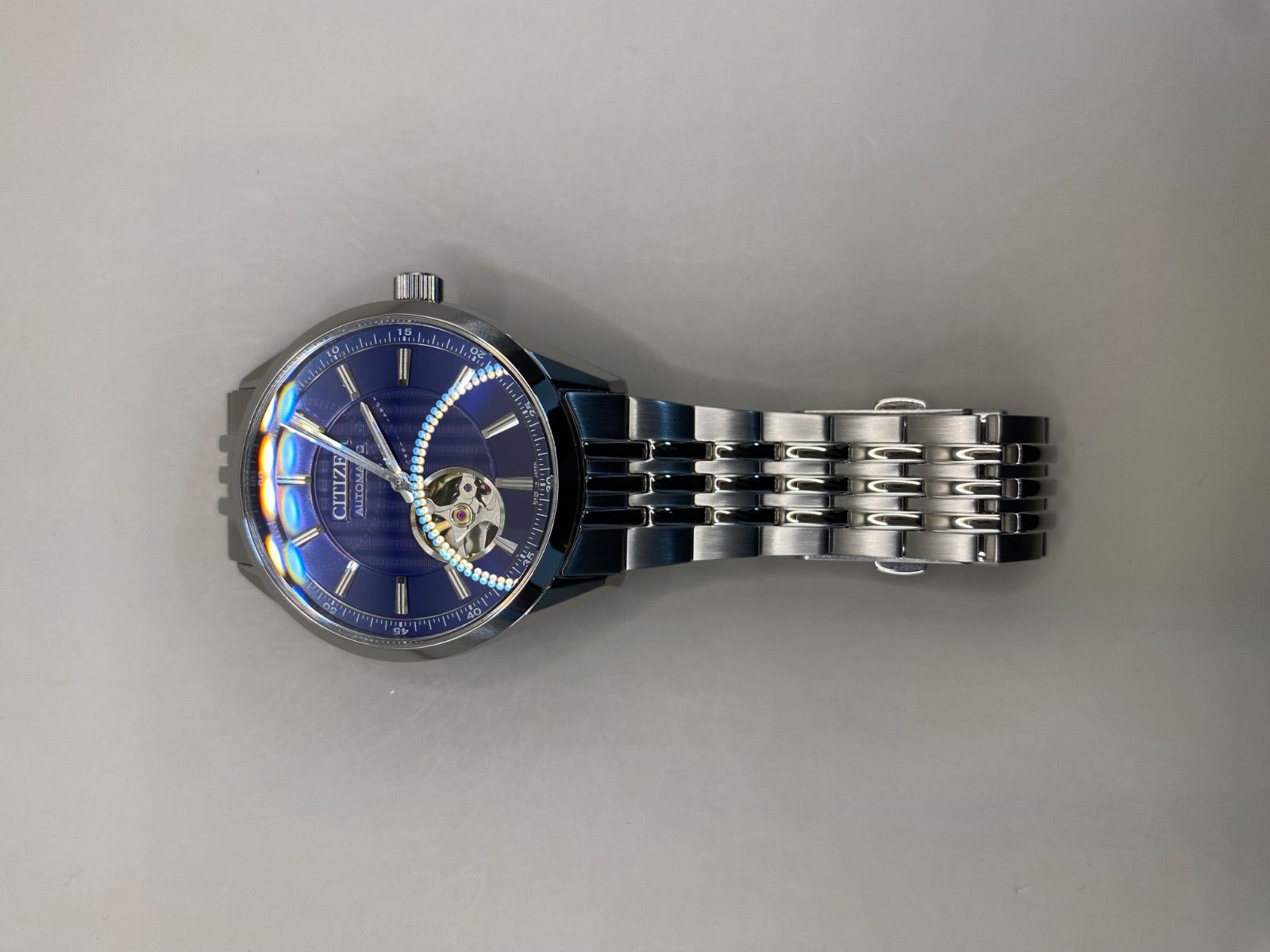 シチズン 8229-A17WW02