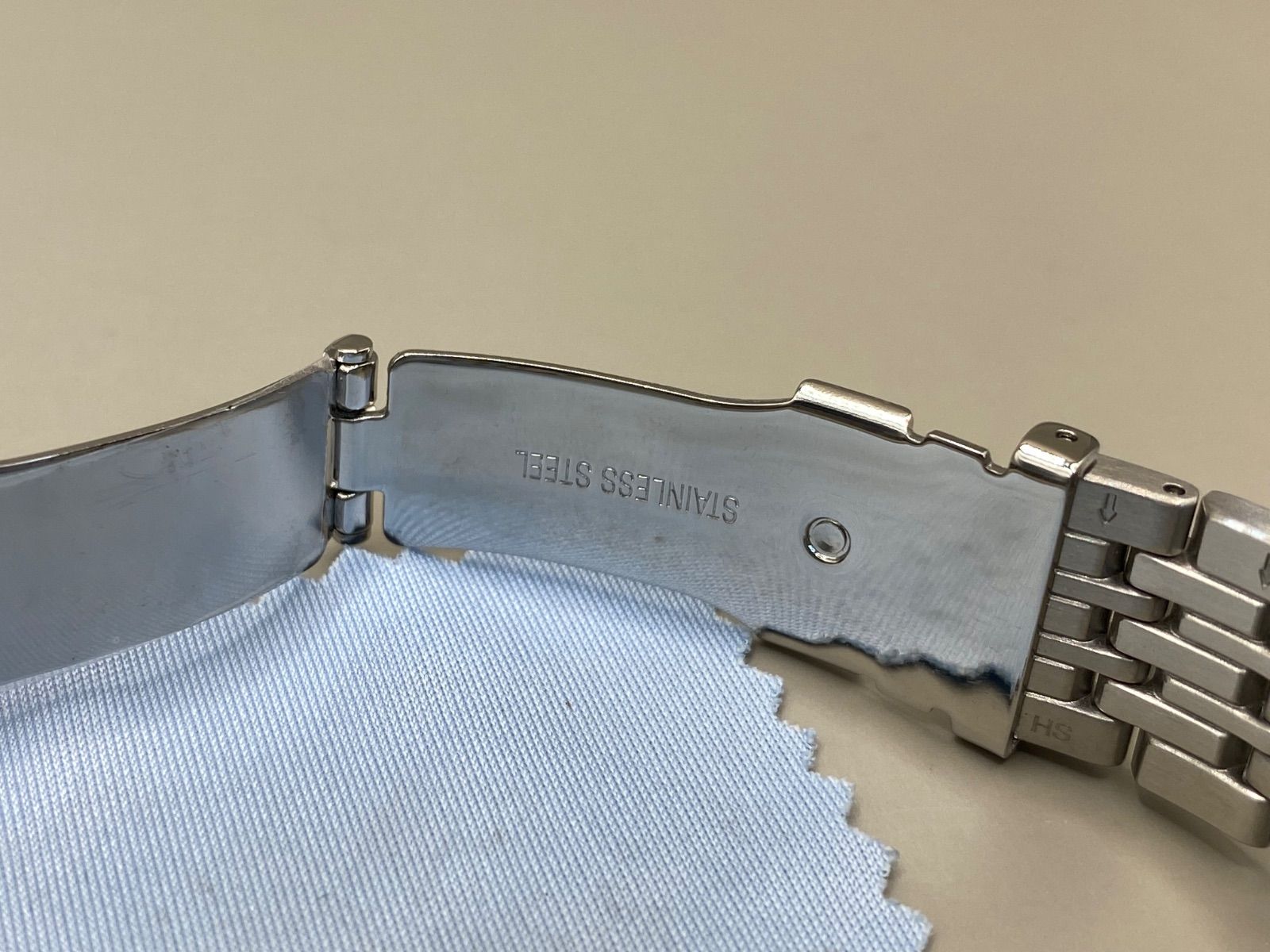 ネイビー文字盤