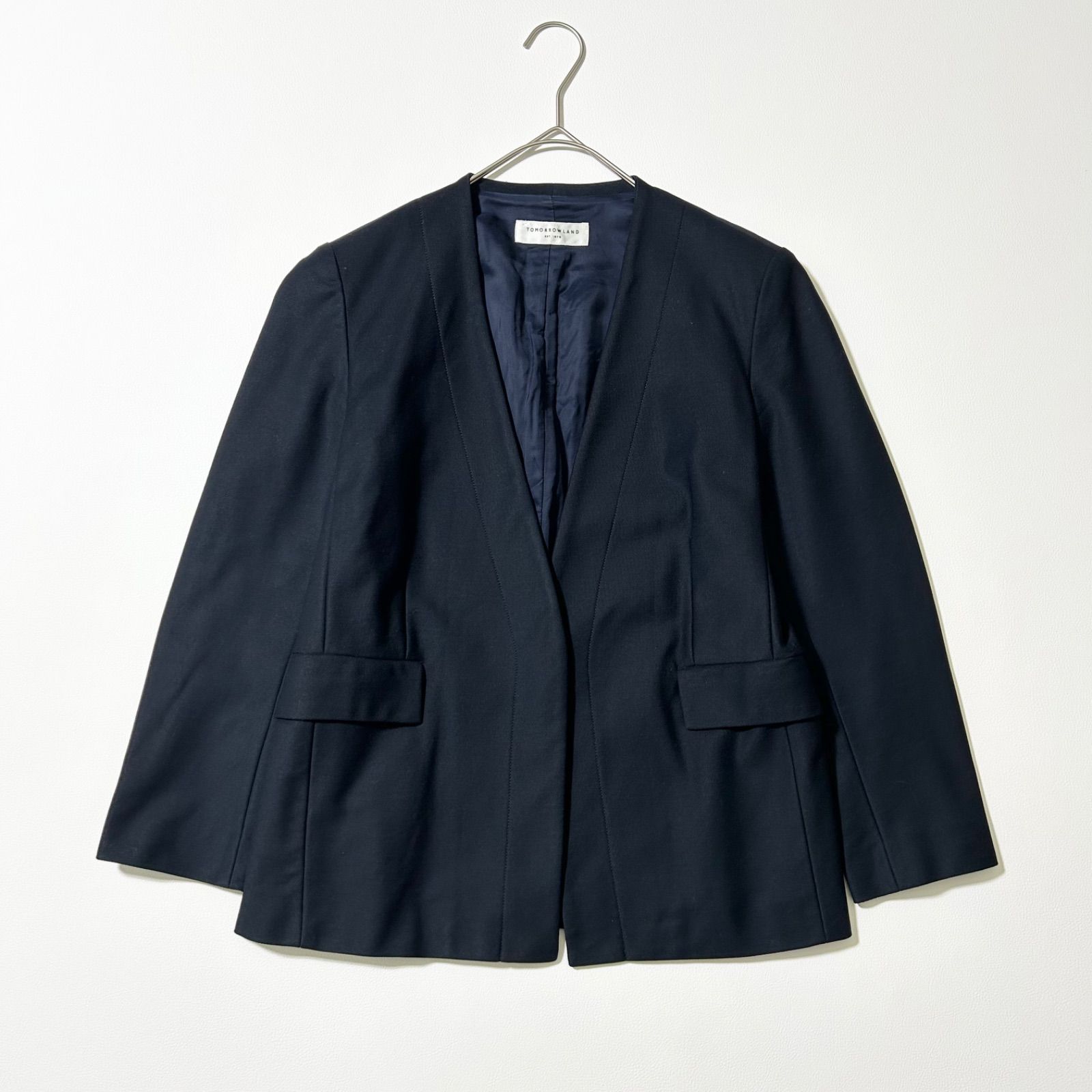 3338y【美品】トゥモローランド ノーカラージャケット 紺 S 日本製 