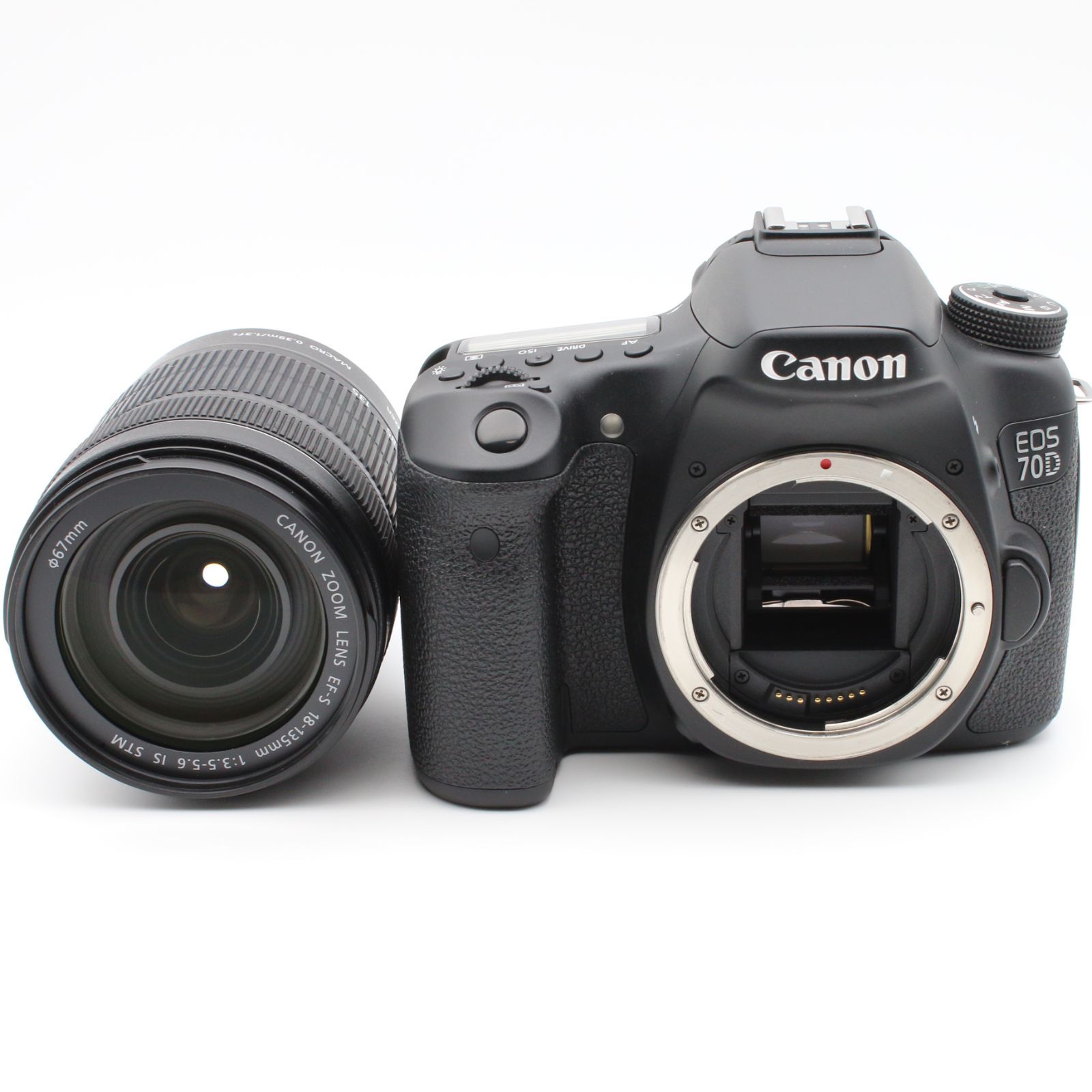 極上品】 Canon EOS 70D レンズキット EF-S 18-135mm F3.5-5.6 IS STM 