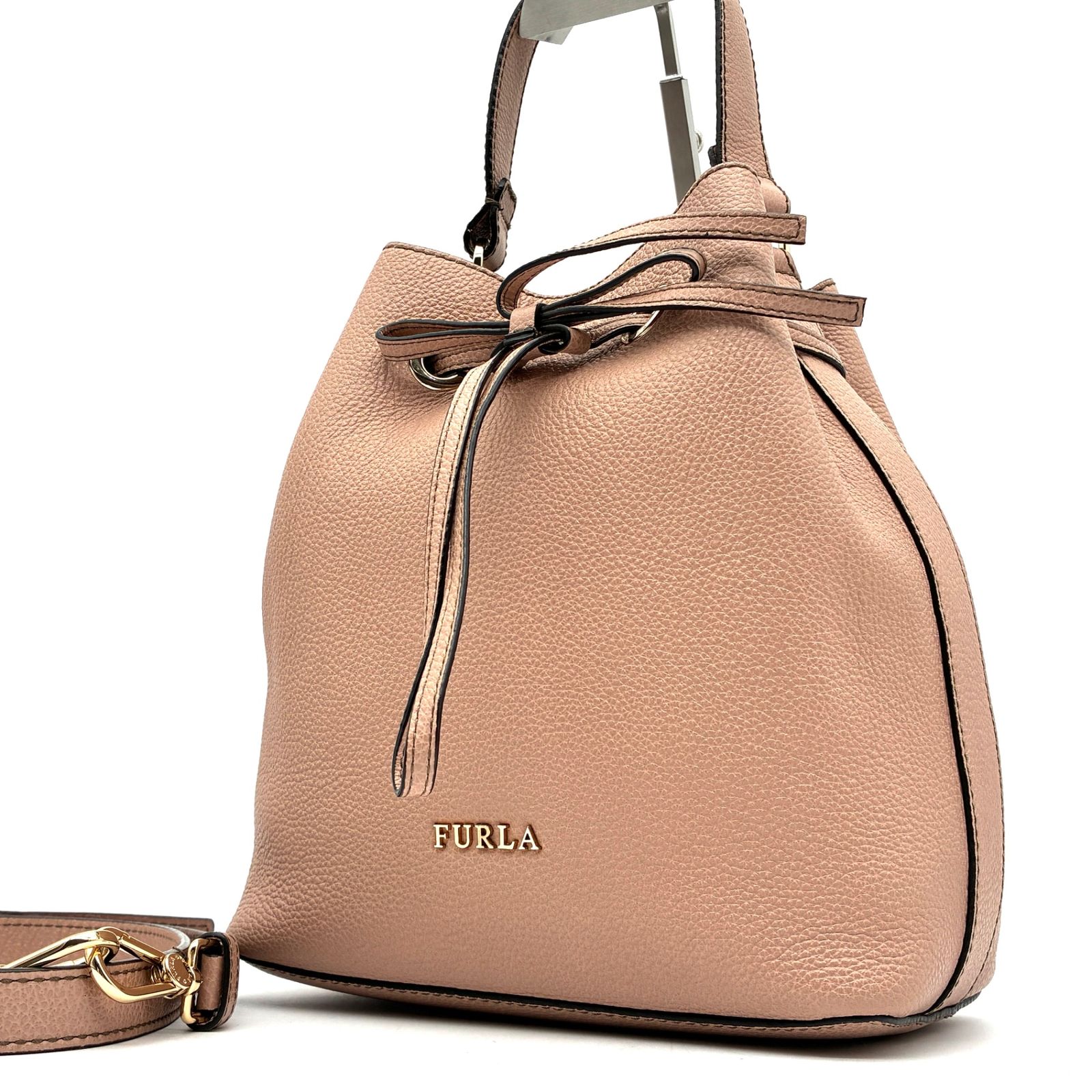 美品 FURLA フルラ 2way コスタンザ ショルダーバッグ 巾着 レザー ロゴ ピンク 正規品 レディース 斜め掛け 美品 FURLA フルラ 2way コスタンザ ショルダーバッグ 巾着 レザー