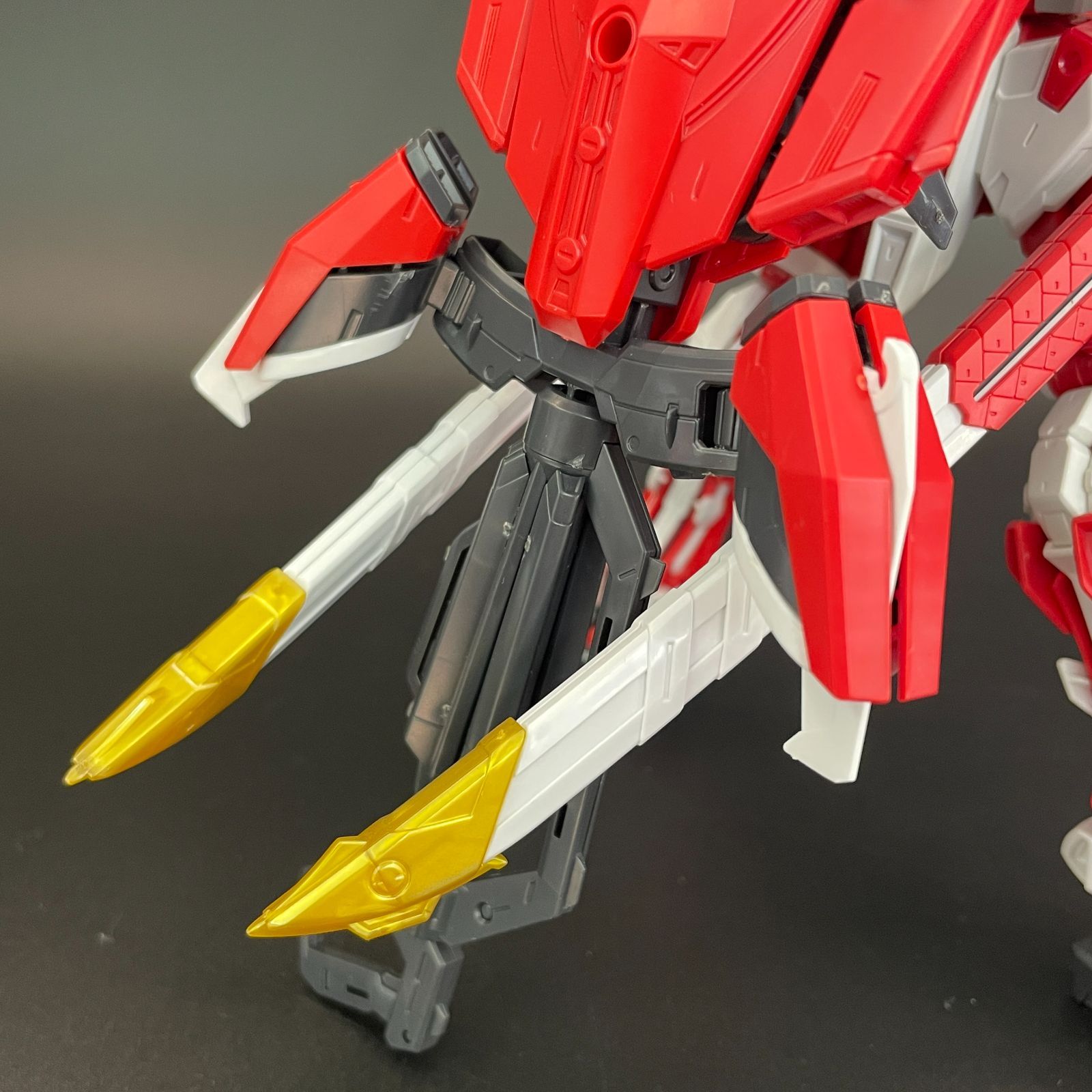 ガンプラ【ジャンク品/キズ多数、破損】 MG 1/100 ガンダムアストレイ