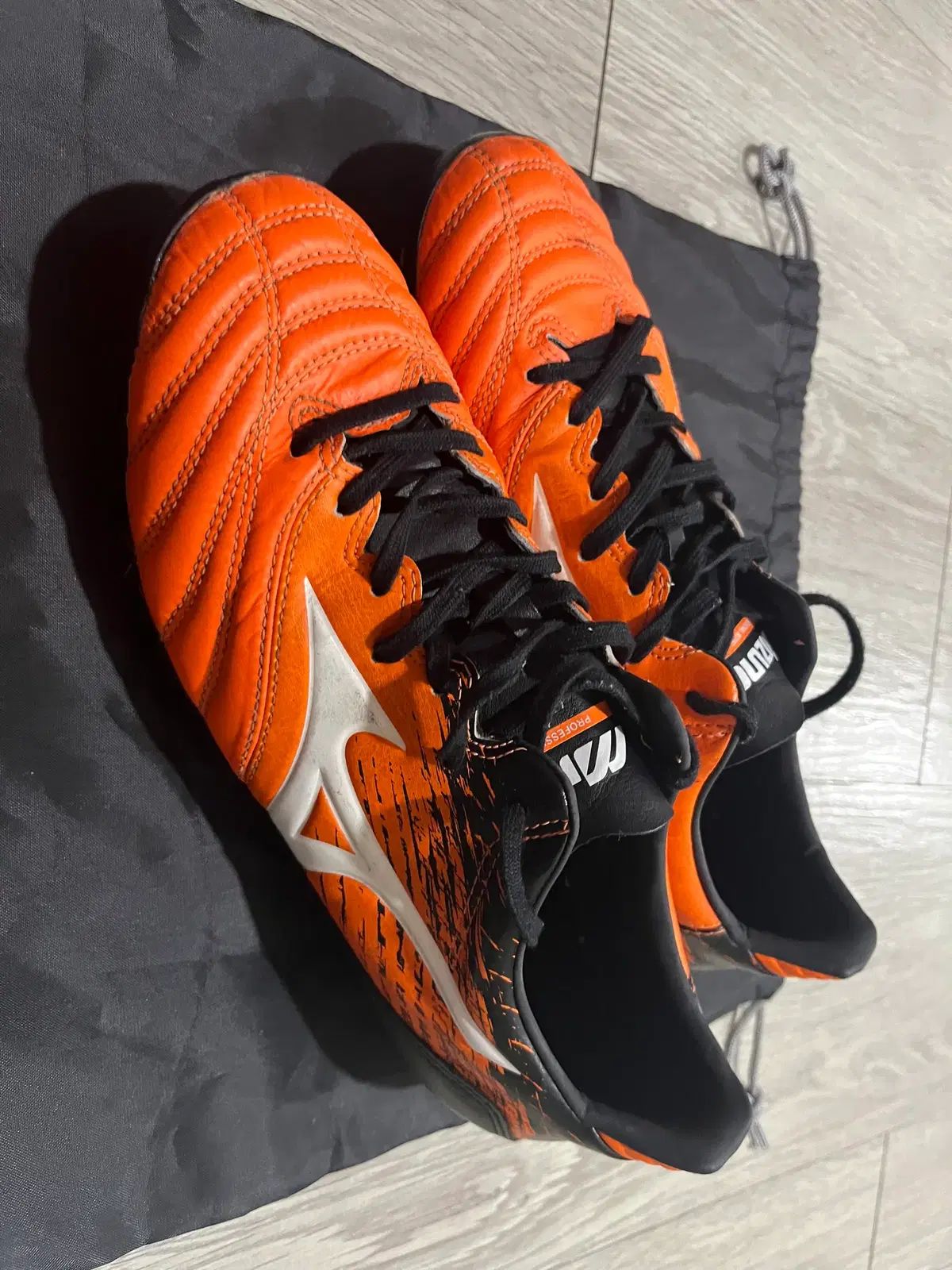 mizuno モレリア NEO KL MD 255 サッカーシューズ 【公式通販】