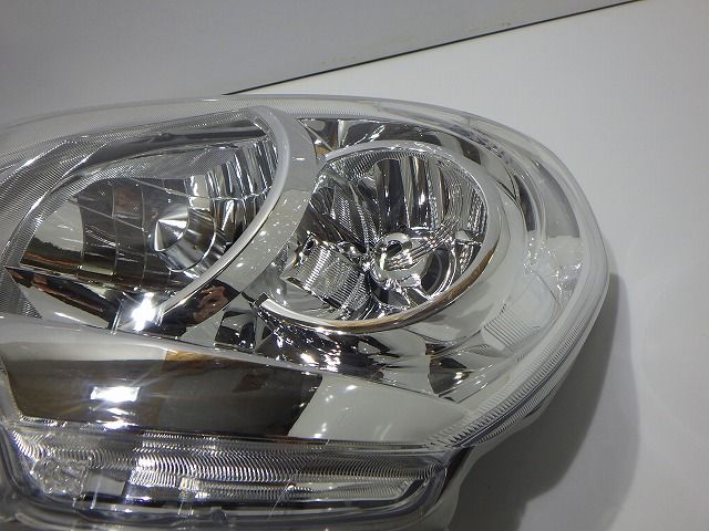 美品 タントエグゼ カスタム 後期 純正ヘッドライト L455S L465S 定番，人気セール】 タントエグゼカスタム ヘッドライト左右 HID L455S