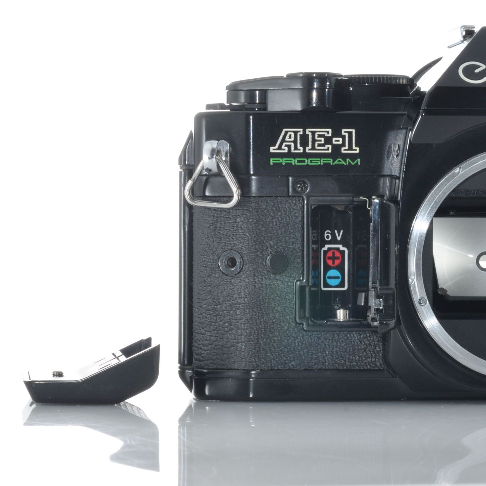 Black Canon AE1 AE-1 + 50mm f⁄1.8 or 2.0 Lens Manual Camera Kit