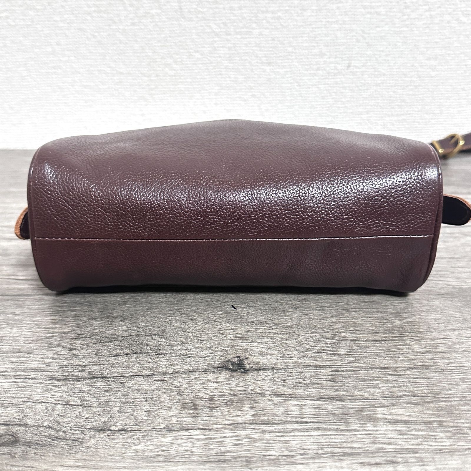 美品 イルビゾンテ IL BISONTE クロスボディバッグ ミニショルダー 