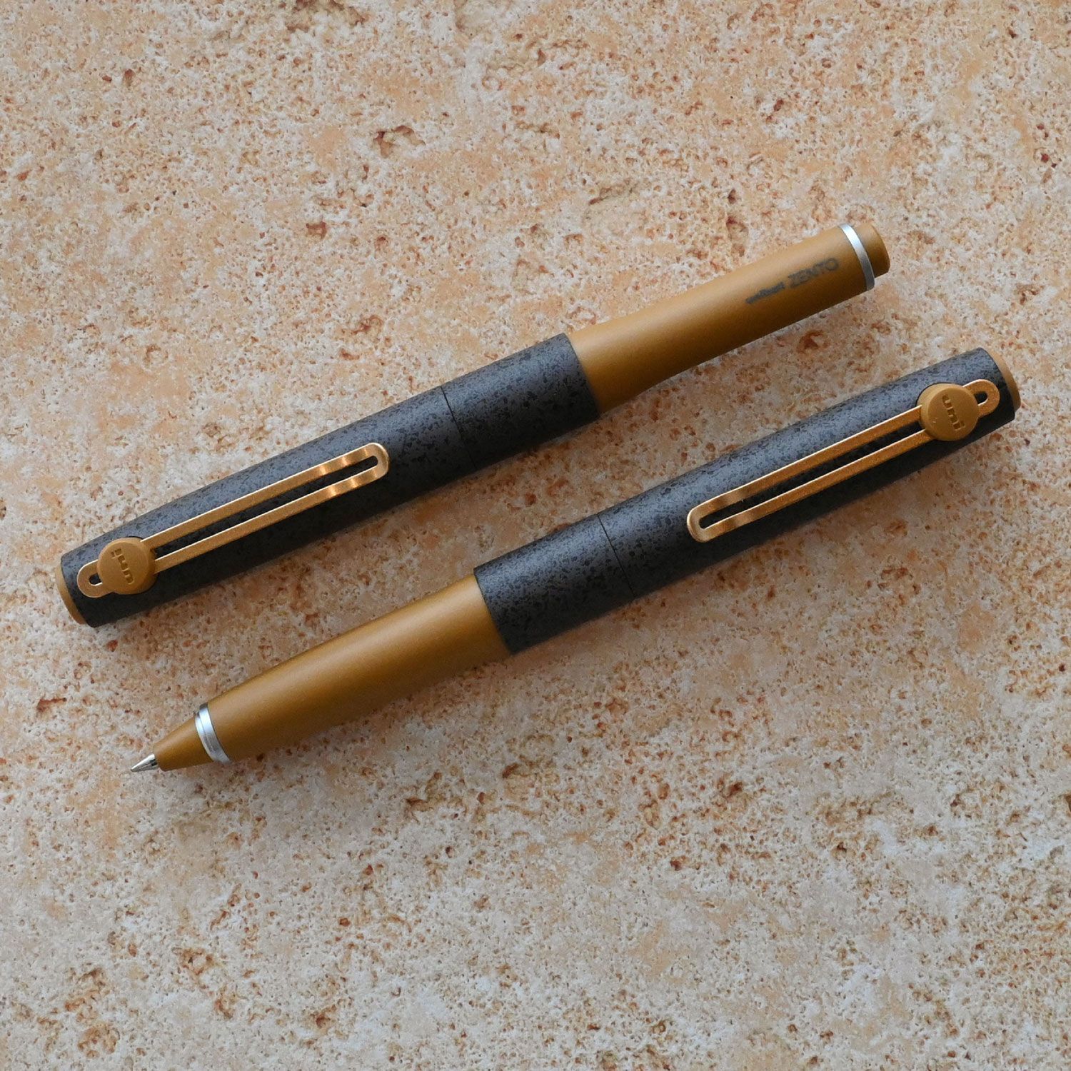 ユニボールゼント シグニチャーモデル 0.5mm 限定デザイン 新品未使用