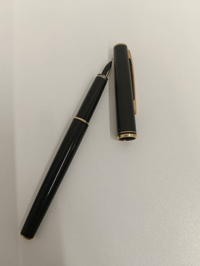 文房具・事務用品 【品】 PILOTパイロット 万年筆 H1084 M中字 黒