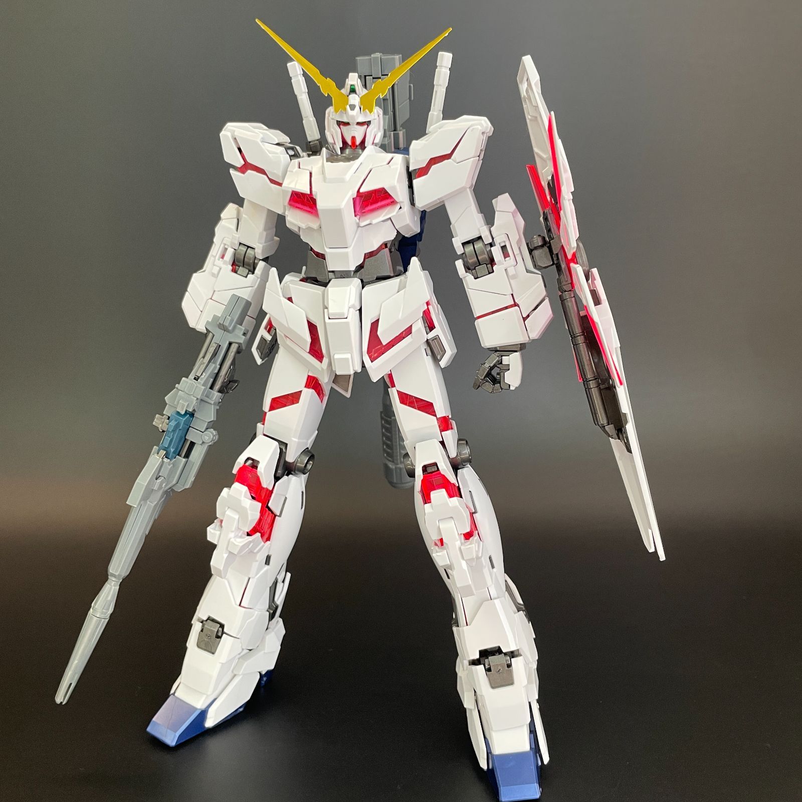 ガンプラ【中古品/一部破損】 MG 1/100 RX-0 ユニコーンガンダム 完成