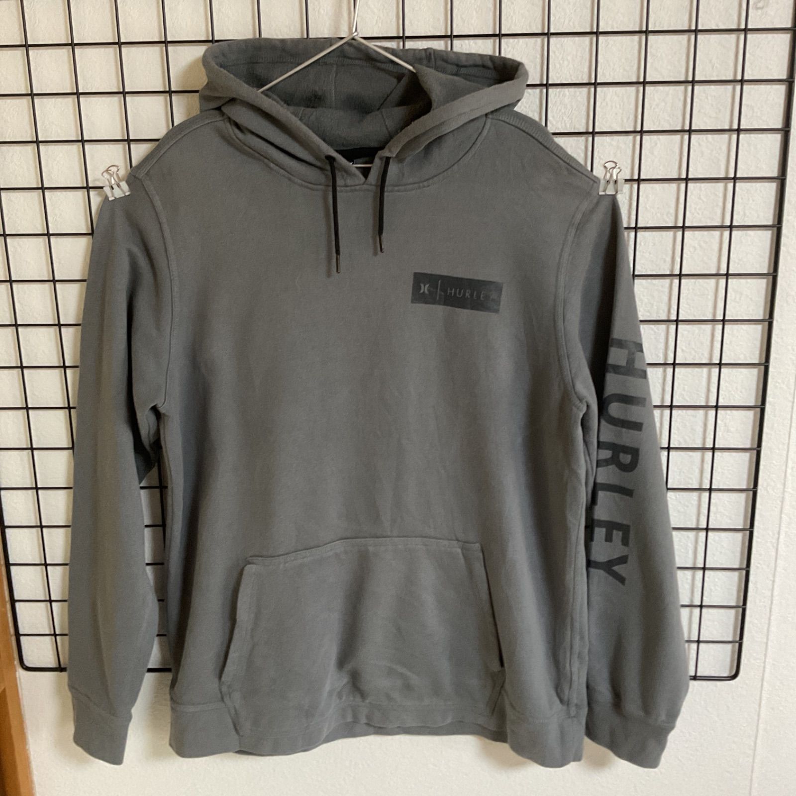 Hurley グレー パーカー フード付きXL - メルカリ