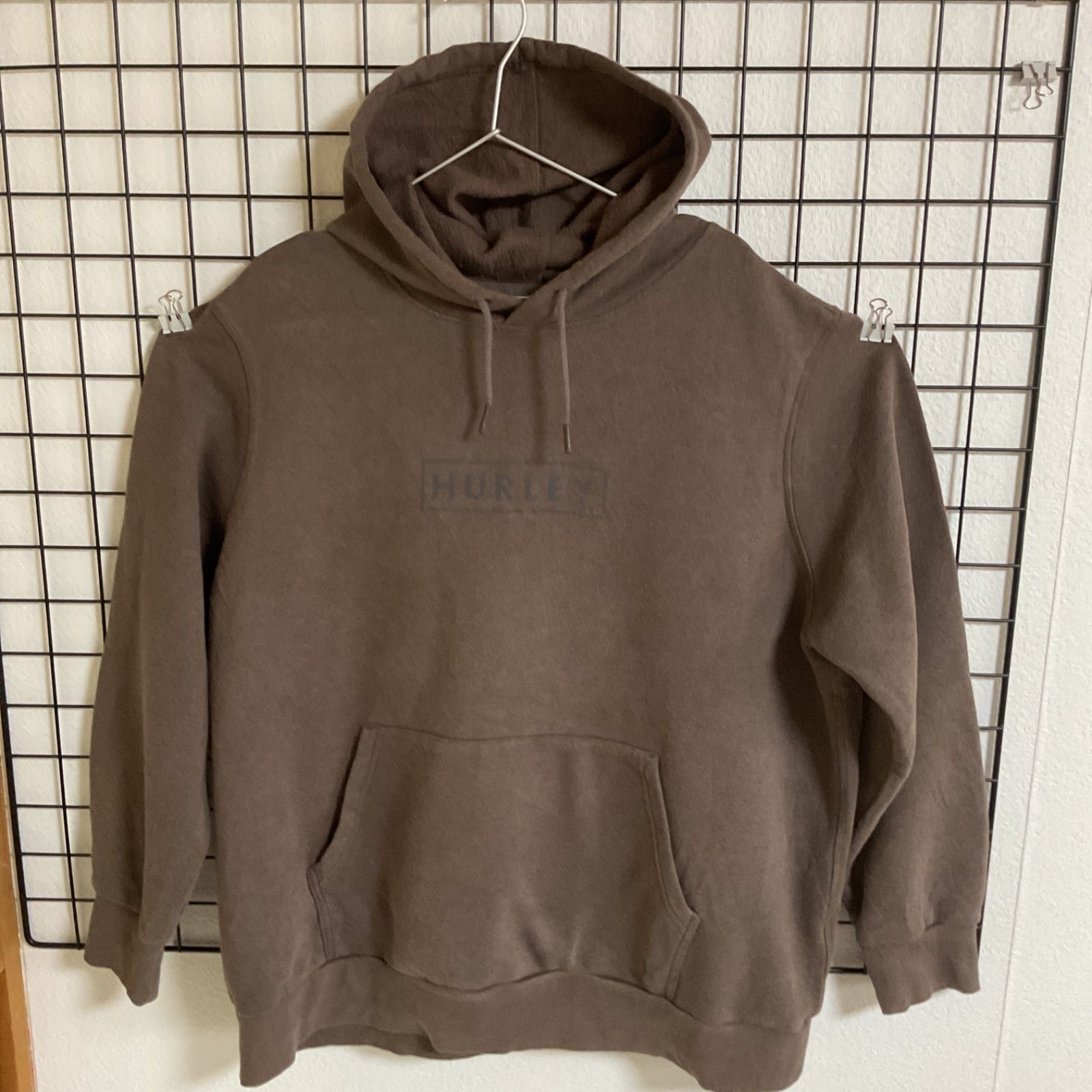 HURLEY ブラウン フード付きパーカーXL - メルカリ