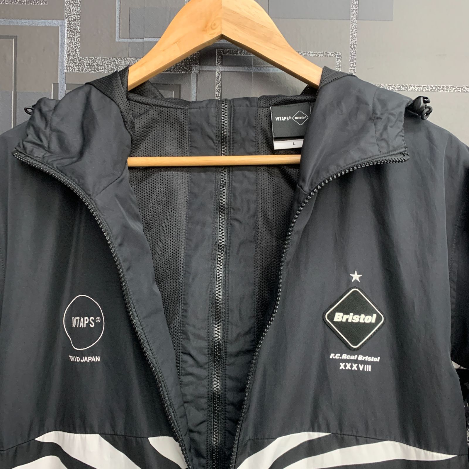 F.C.Real Bristol× WTAPS エフシーレアルブリストル ジャケット 