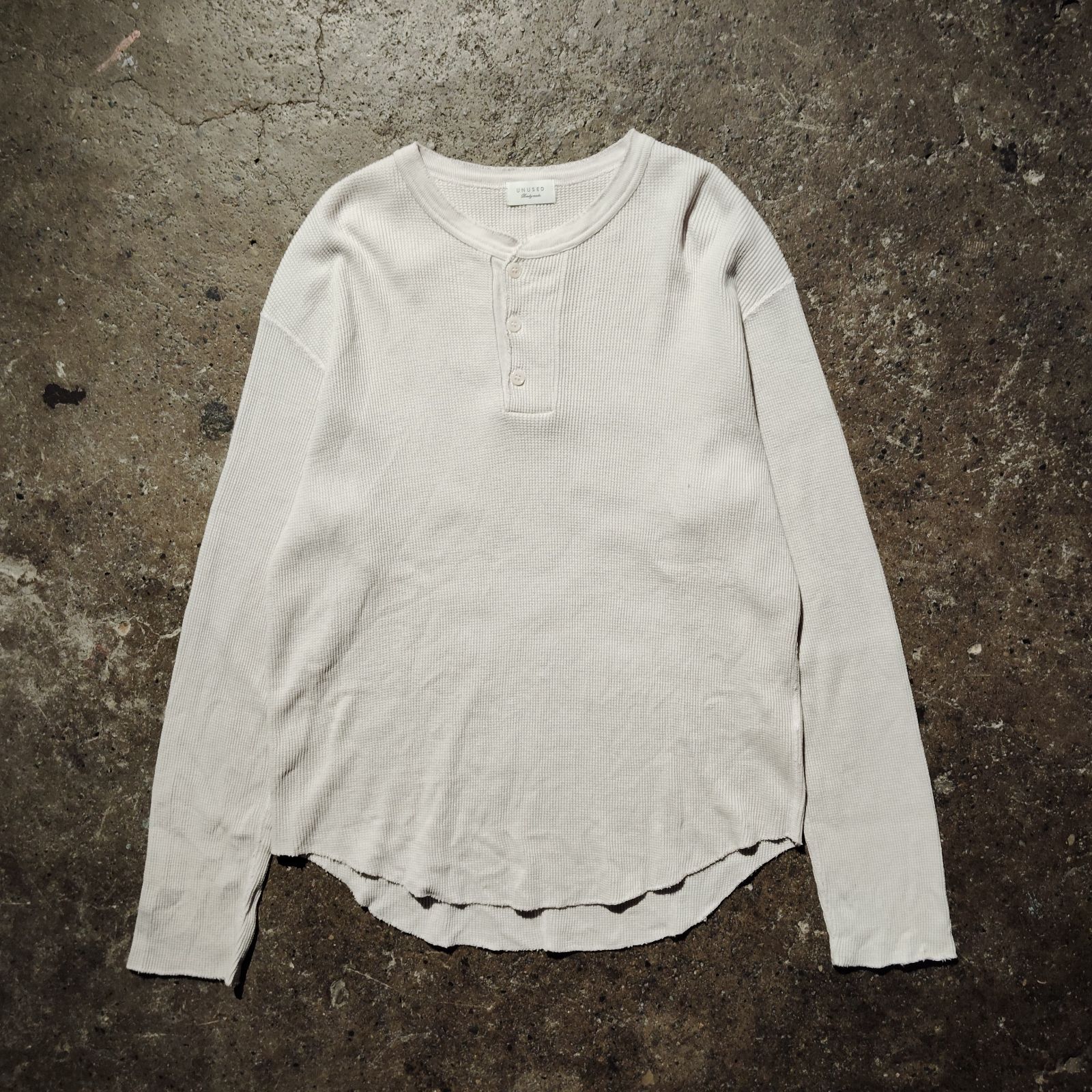 UNUSED 26ss LONG-SLEEVE HENRY NECK WAFFLE T-SHIRT PINK BEIGE 2 