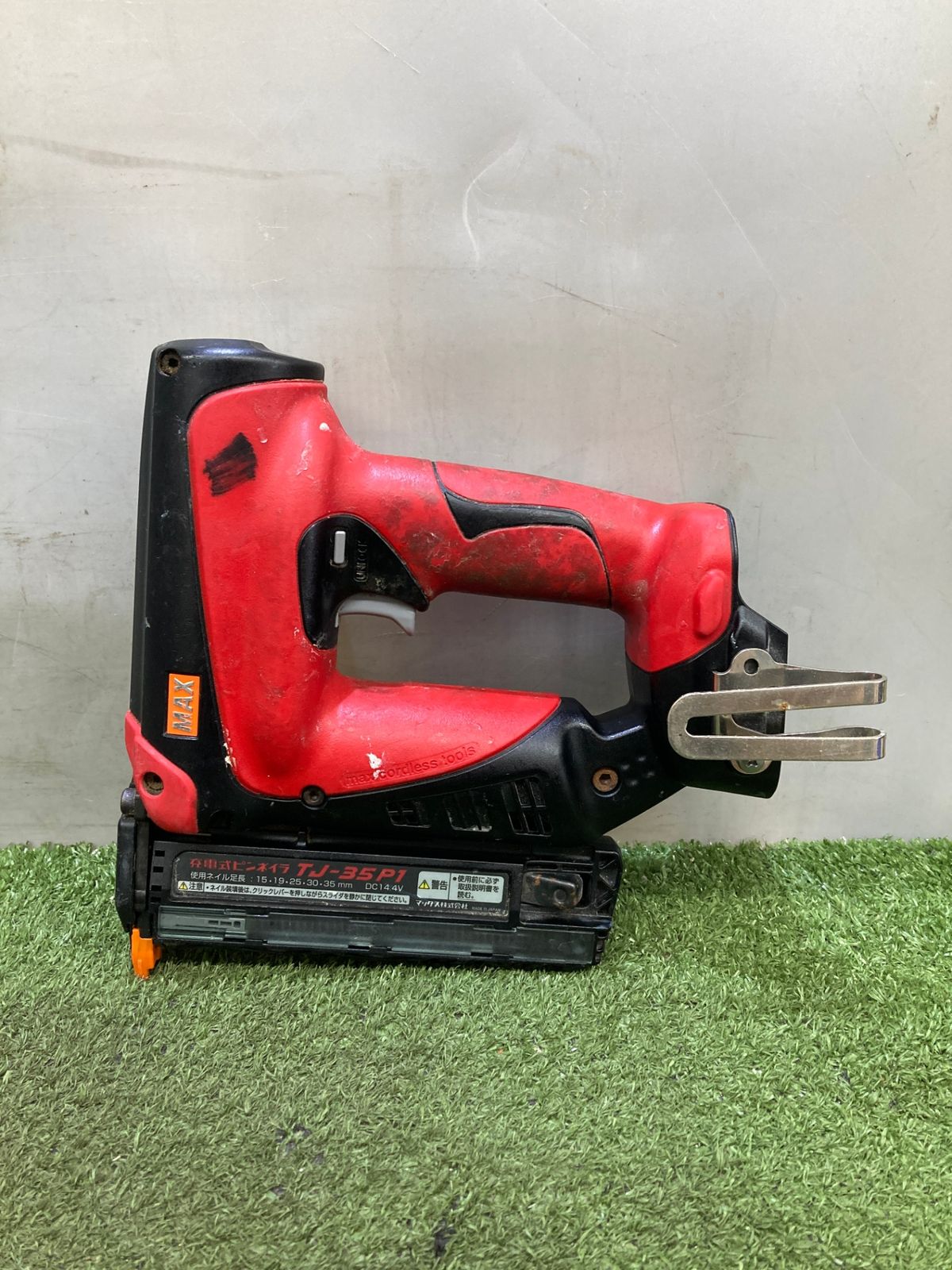 中古品】【0921】☆マックス(MAX) 充電式ピンネイラ TJ-35P1 