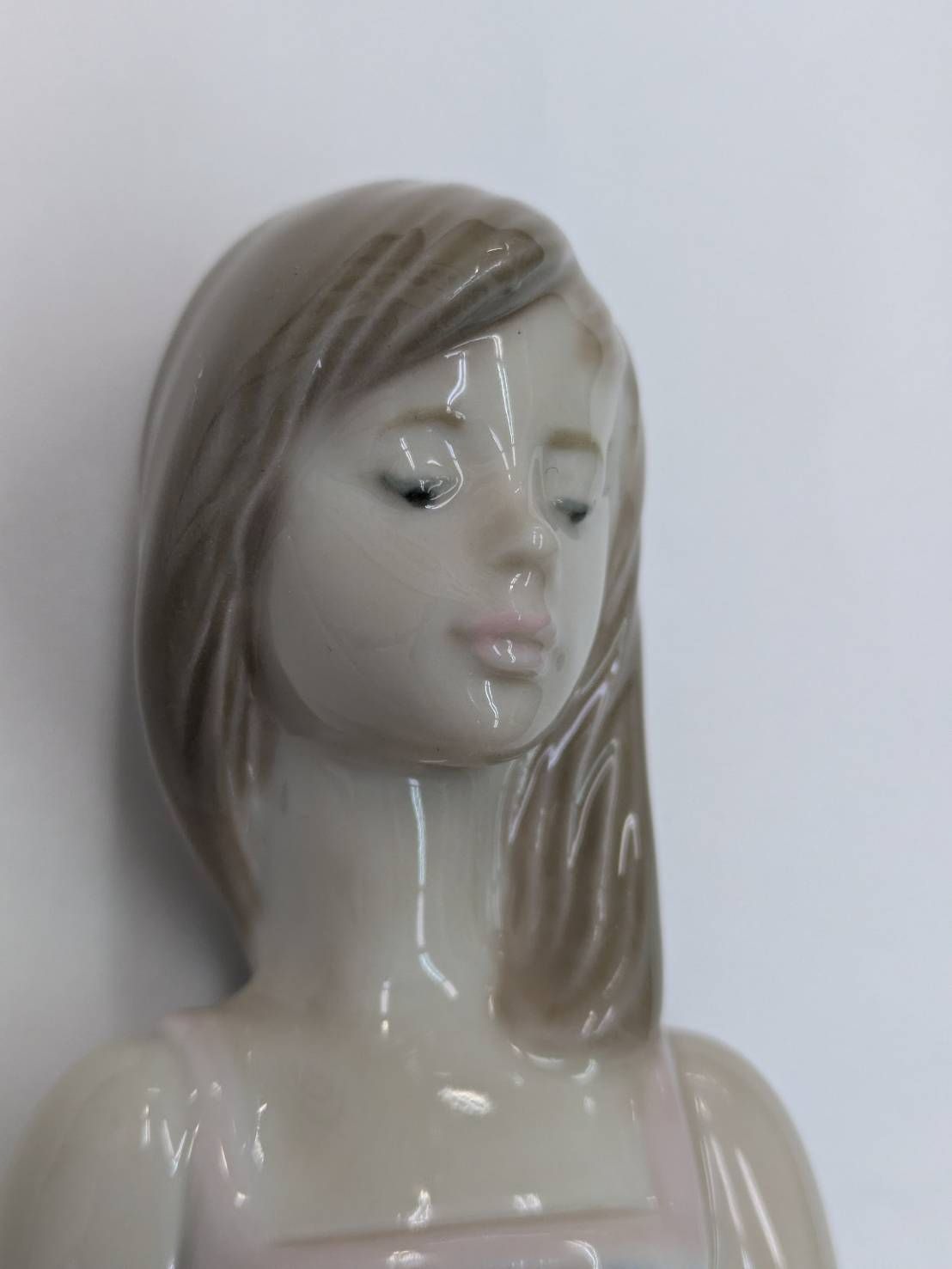 ポーセリン フィギュリン