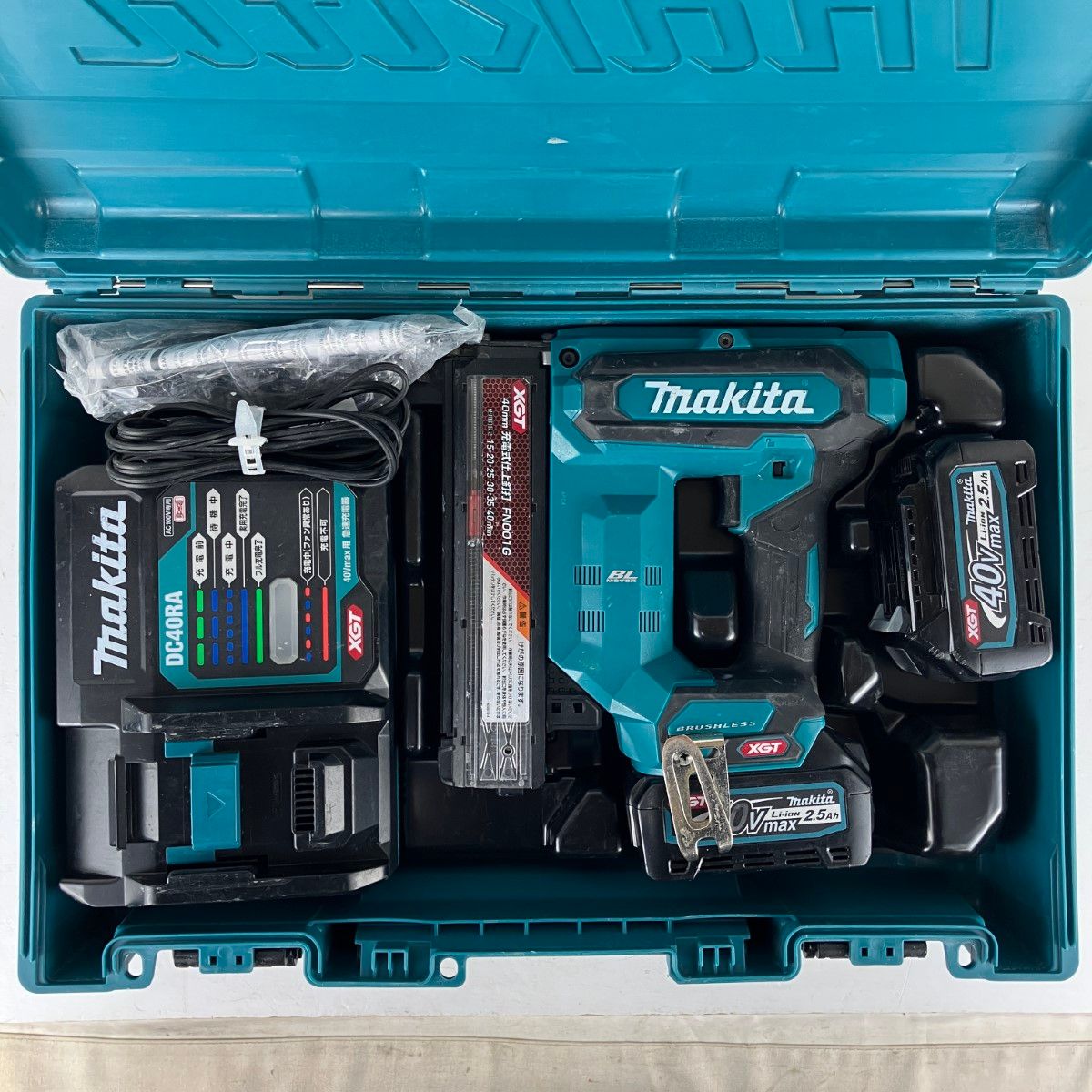 MAKITA マキタ 40v 40mm 充電式仕上釘打 フィニッシュネイラ 