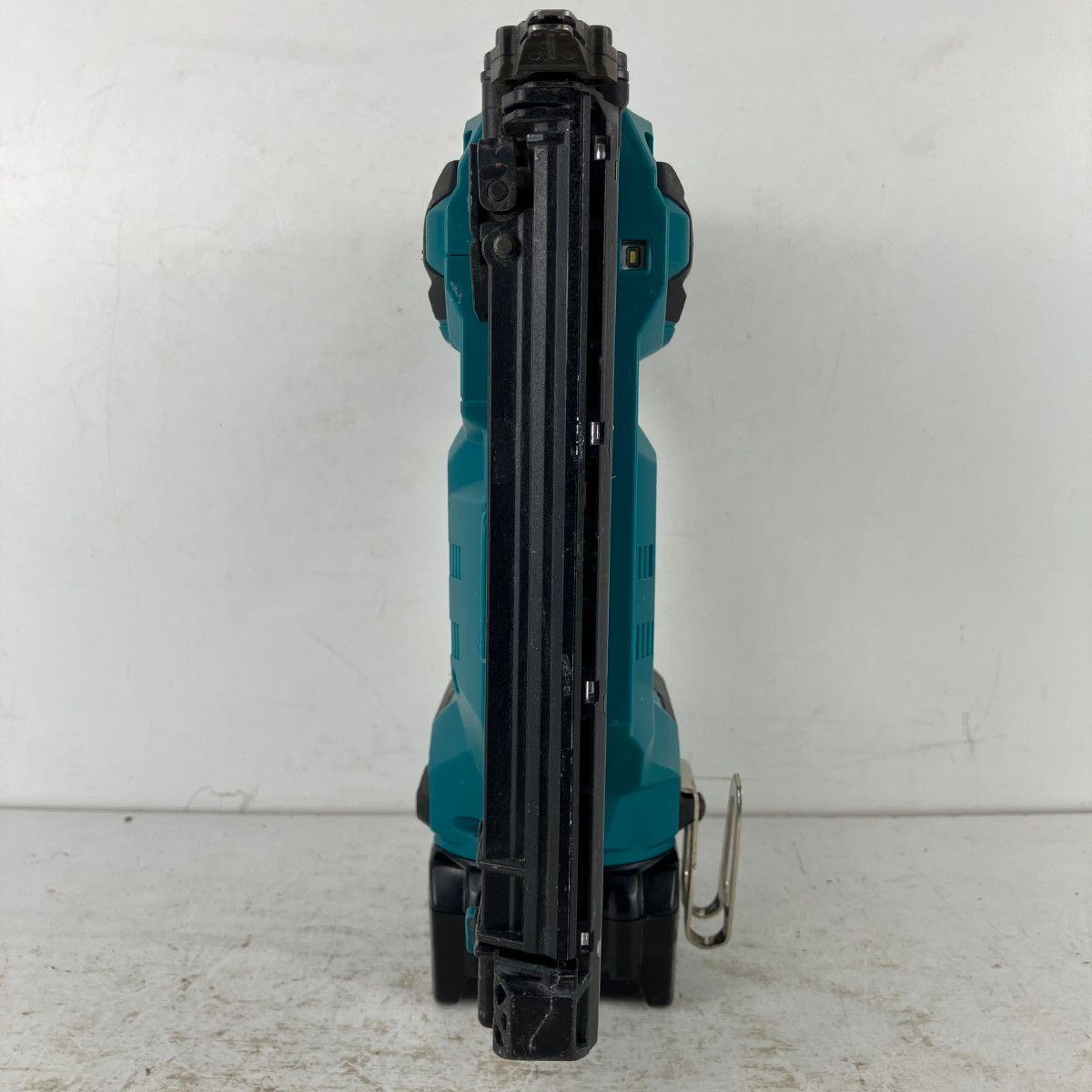 MAKITA マキタ 40v 40mm 充電式仕上釘打 フィニッシュネイラ 