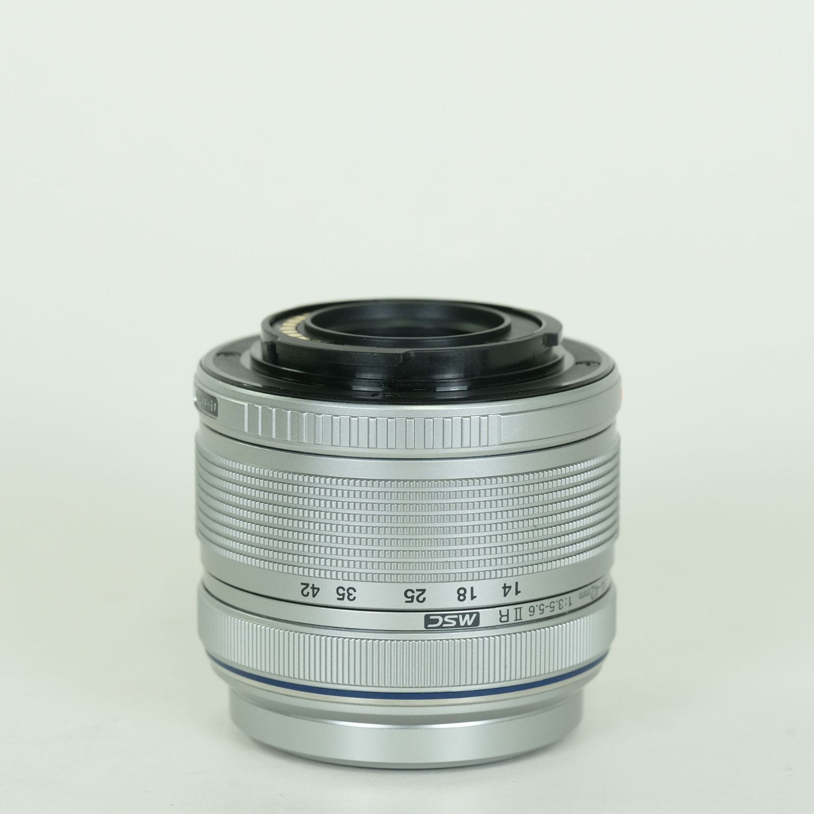 美品] OLYMPUS M.ZUIKO DIGITAL 14-42mm F3.5-5.6IIR シルバー 