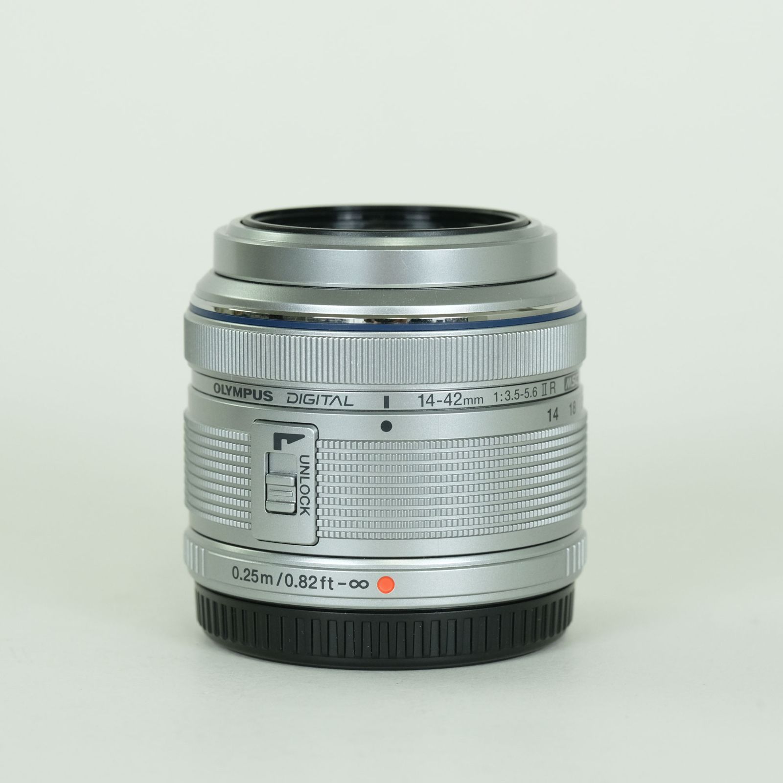 美品] OLYMPUS M.ZUIKO DIGITAL 14-42mm F3.5-5.6IIR シルバー 