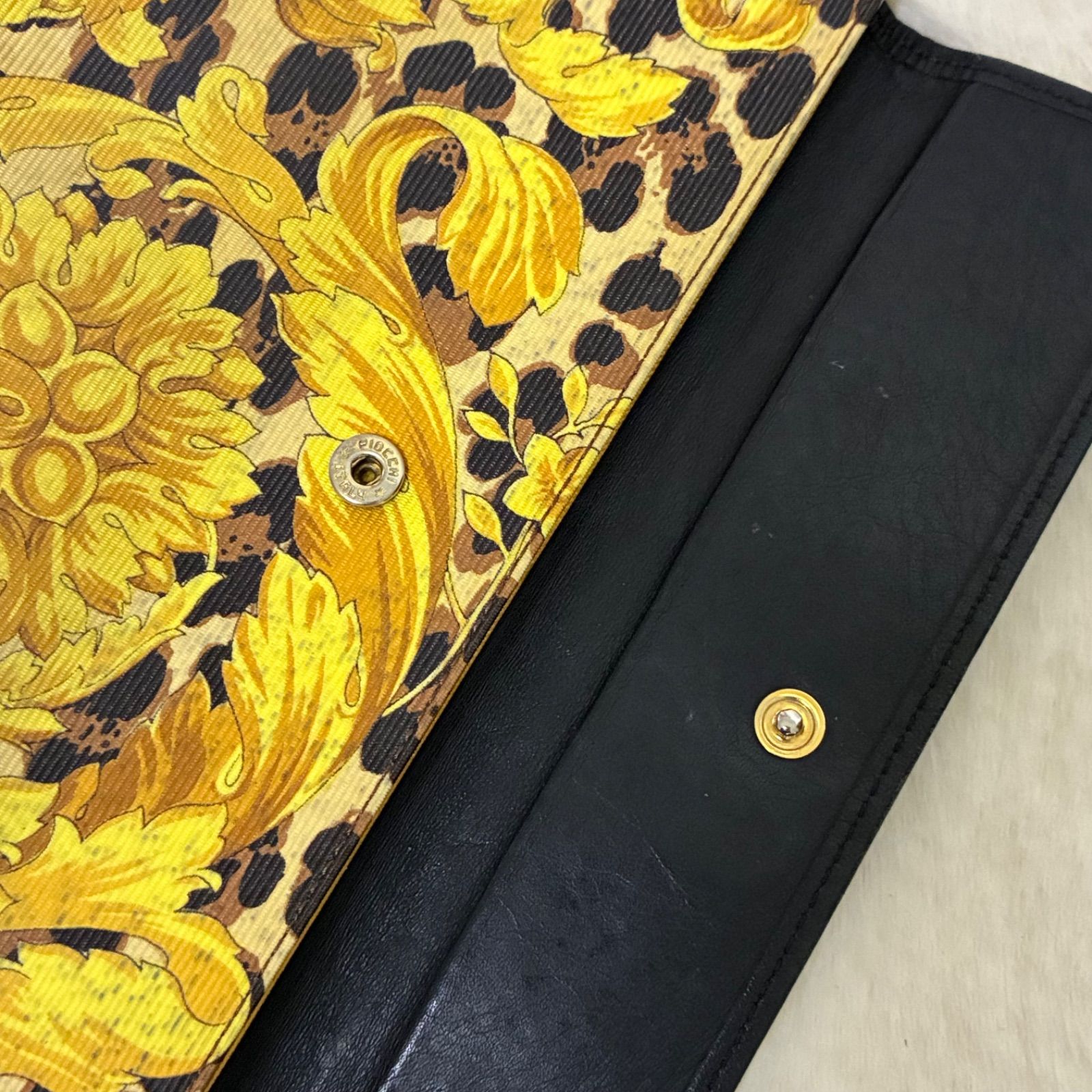 ジャンニヴェルサーチェ Gianni Versace バロックレオパード PVCレザー 