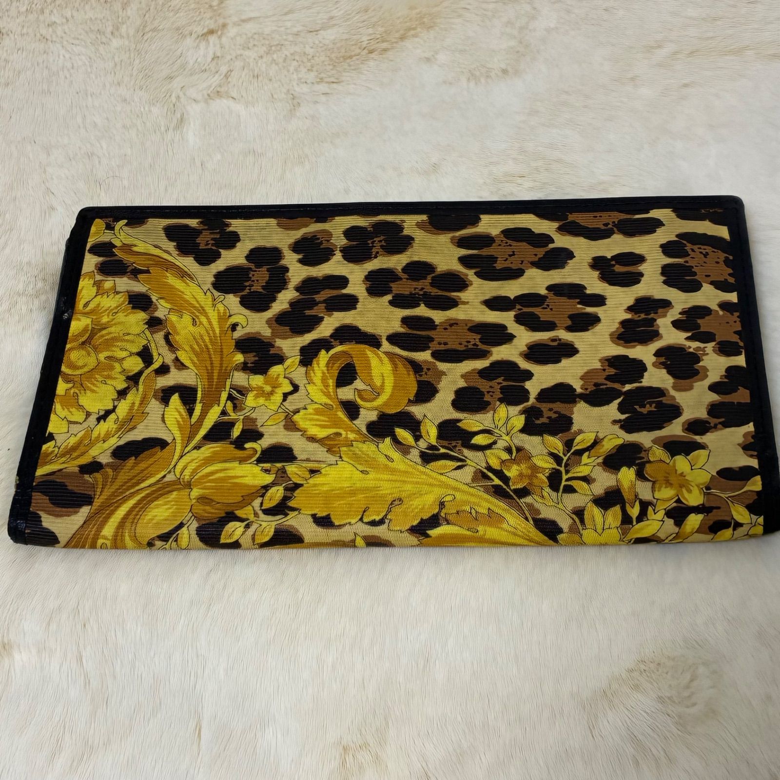 ジャンニヴェルサーチェ Gianni Versace バロックレオパード PVCレザー 