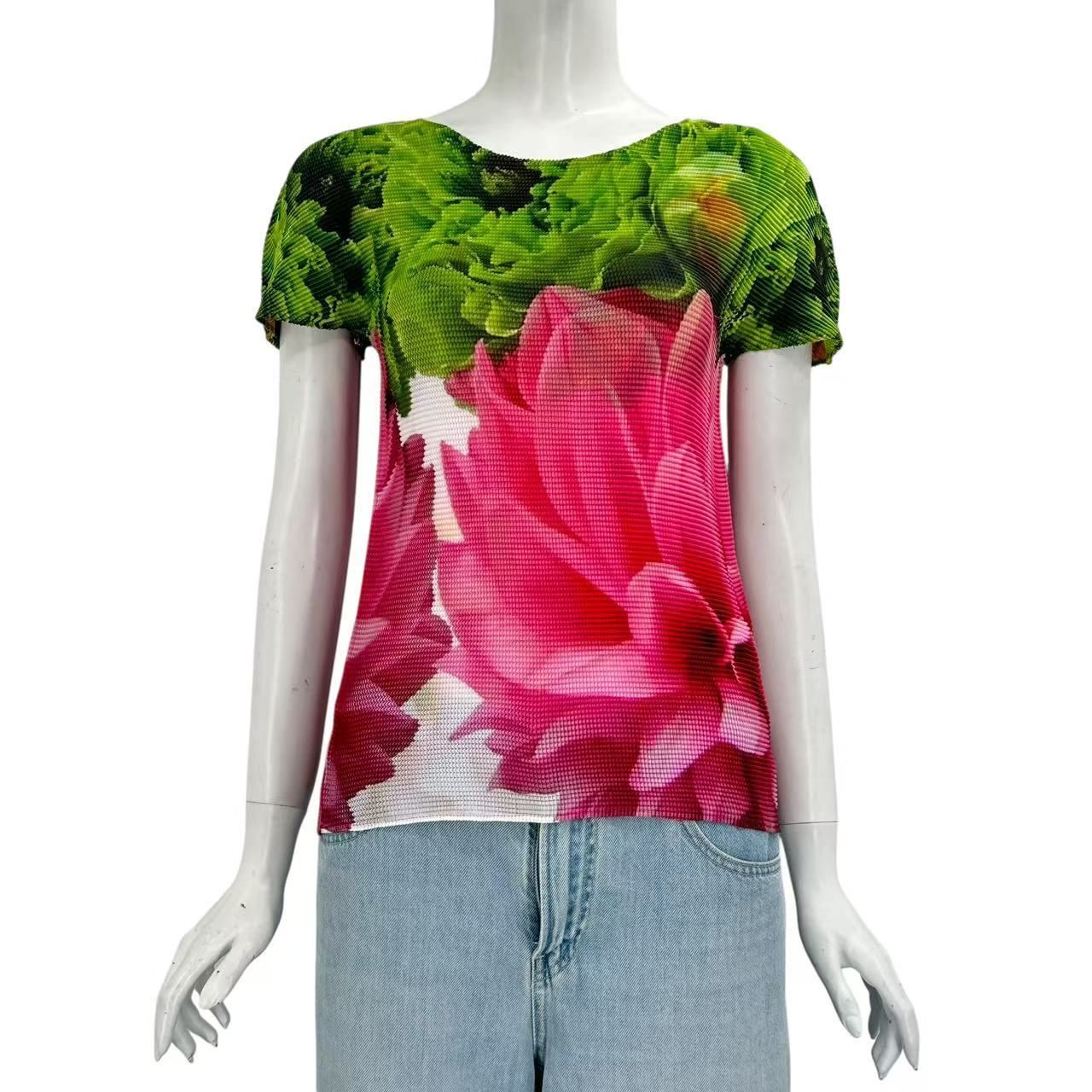 極美品 me ISSEY MIYAKE ミー イッセイミヤケ トップス Tシャツ 半袖 