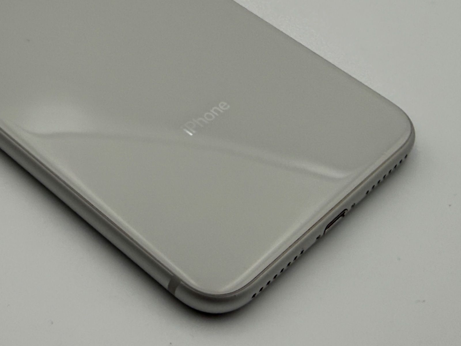 バッテリー容量100％ iPhone8 Plus 64GB シルバー SIMフリー シムフリー