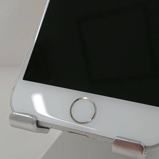 iPhone7 32GB ドコモ シルバー 送料無料 本体 c18212 - メルカリ