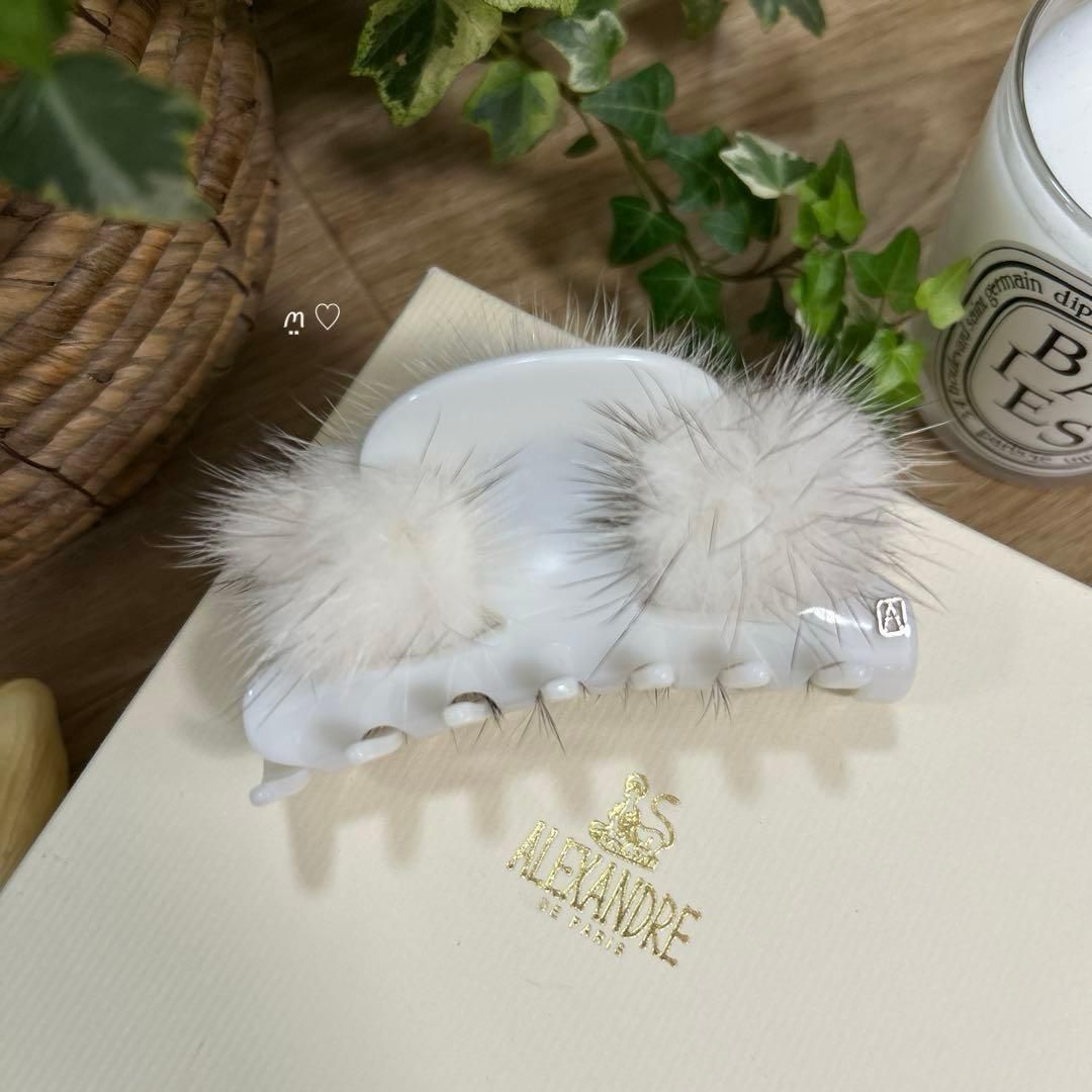 アレクサンドルドゥパリ　ミンクファークリップ　ヘアアクセサリー　バンスクリップ アレクサンドルドゥパリ ミンクファークリップ ヘアアクセサリー