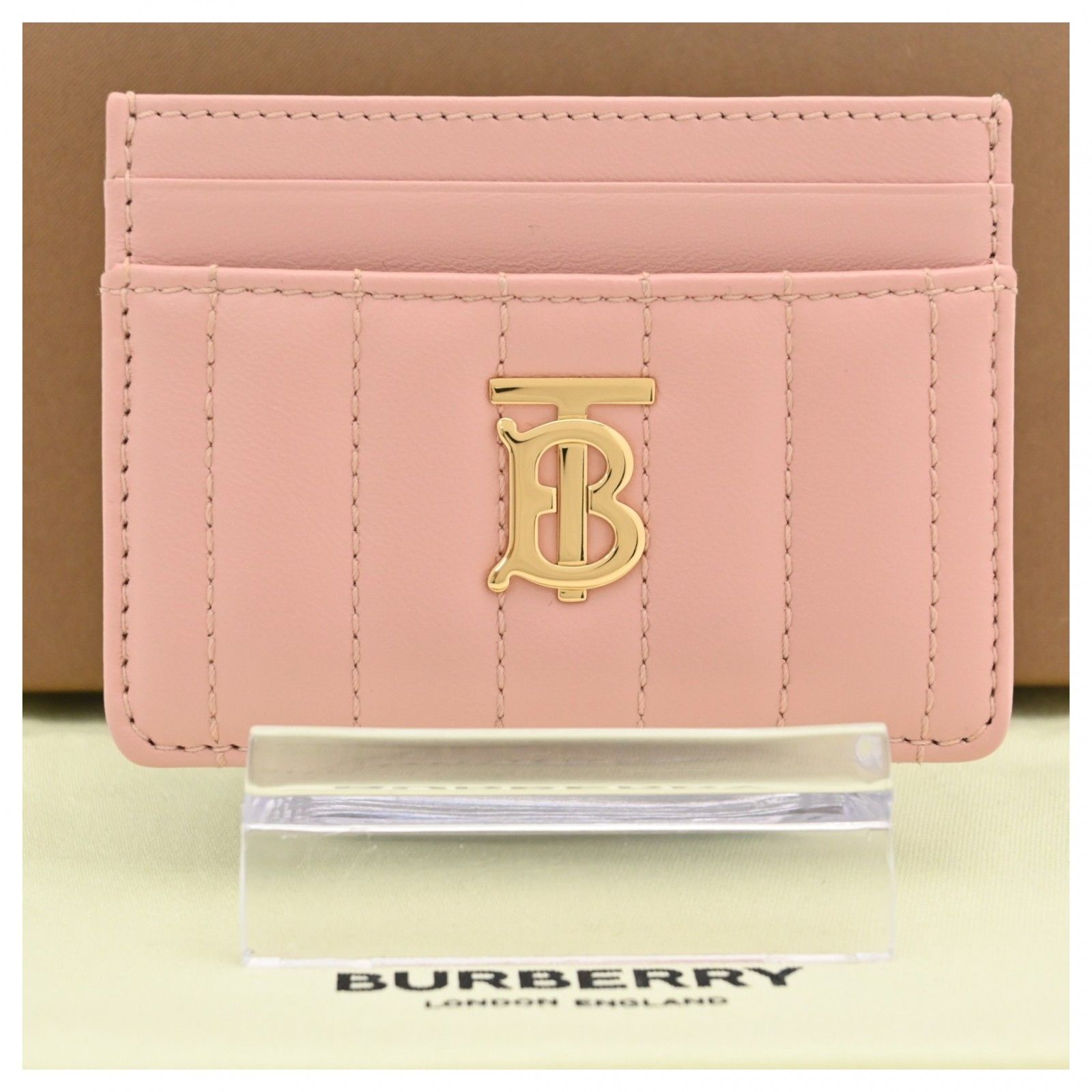 バーバリー TB ローラ キルティング レザー カードケース ピンク バーバリー TB ローラ キルティング レザー カードケース ピンク