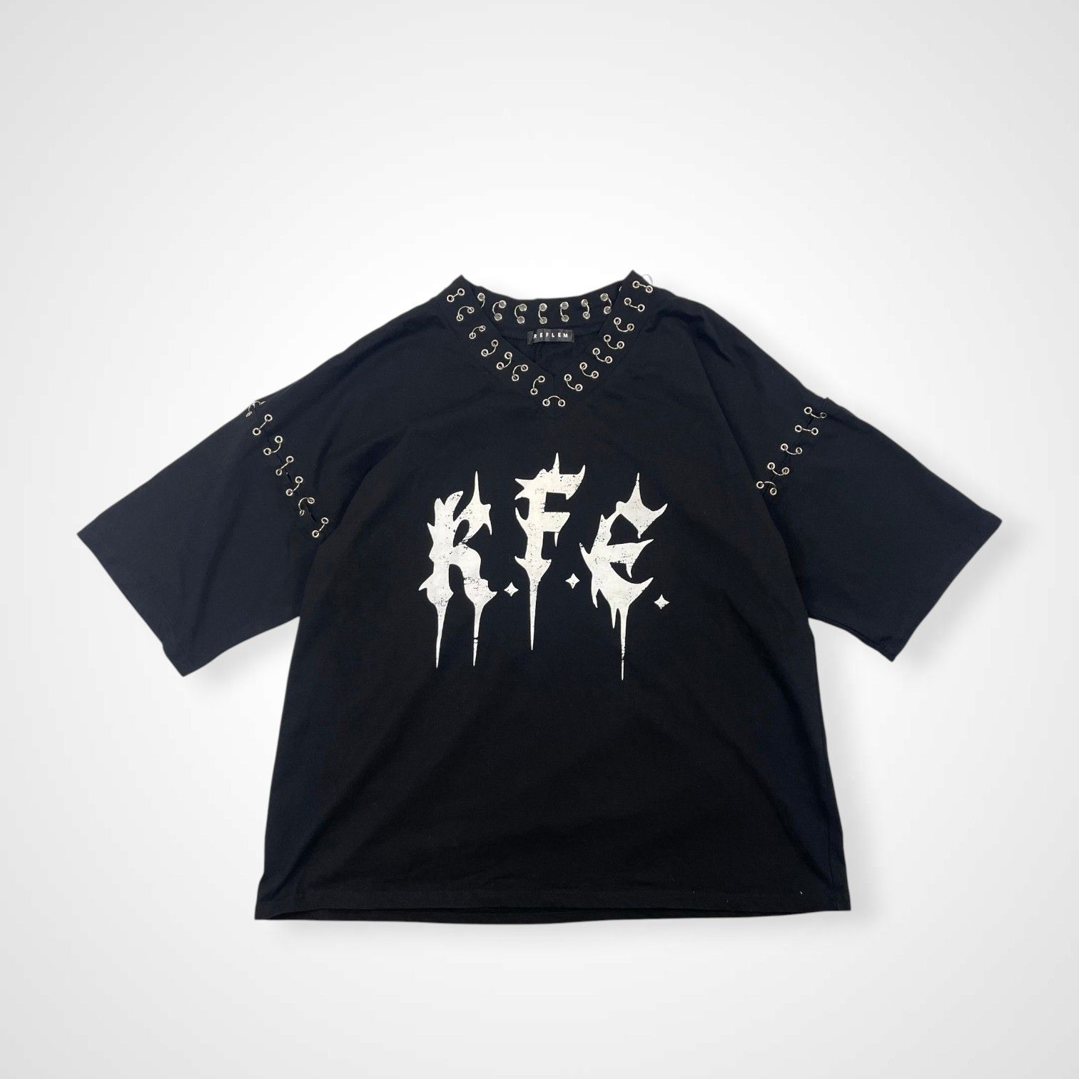REFLEM/レフレム リングピアス付きTシャツ/ハーフスリーブカットソー 