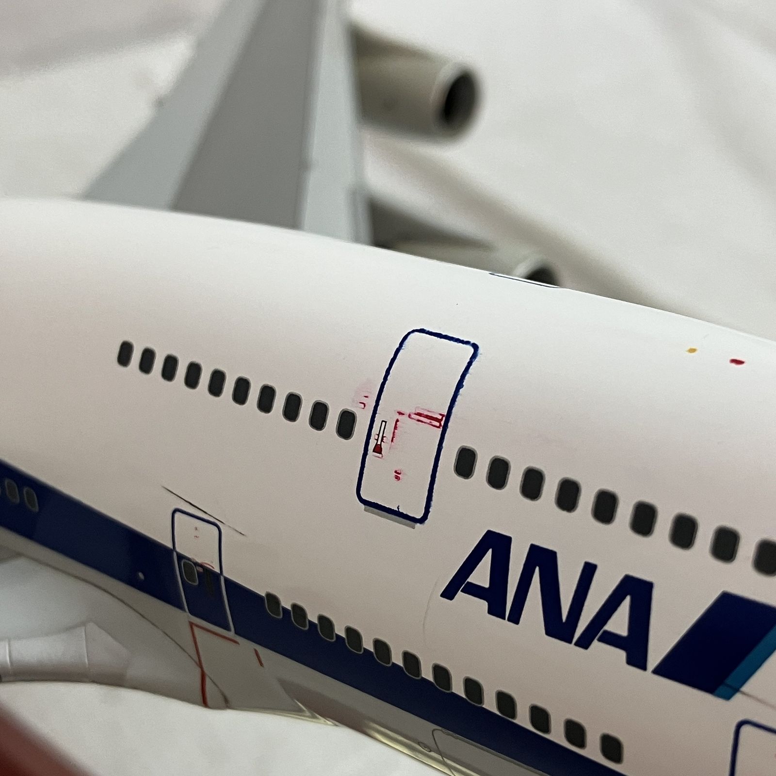 全日空商事 1/200 ANA NH20085 ボーイング 747-400 JA8097 飛行機 模型