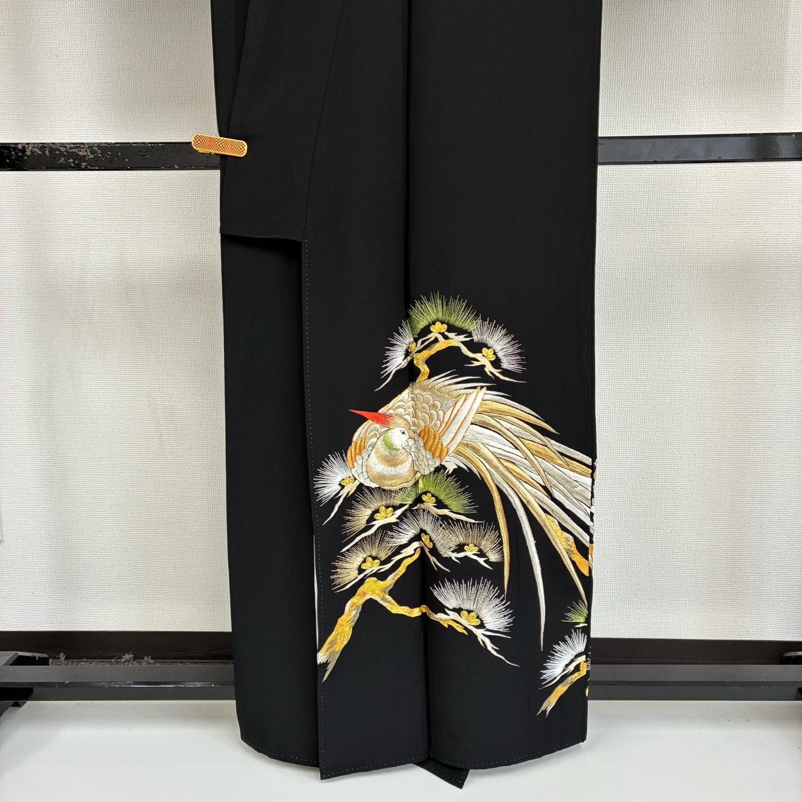 染繍の至芸 黒留袖 正絹比翼 刺繍 祇園祭 垣 流水に松 153cm前後 岸本 