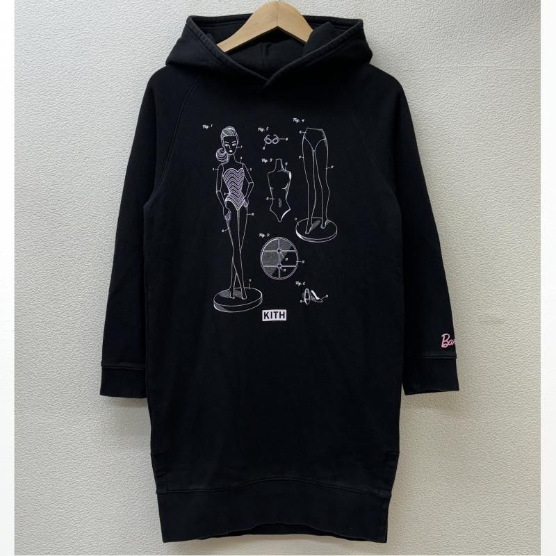 キス Barbie Hoodie Dress バービー コラボ フーディ プルオーバー ロング丈 スウェット ガールズ - ISItems【USED】【古着】【中古】50114801