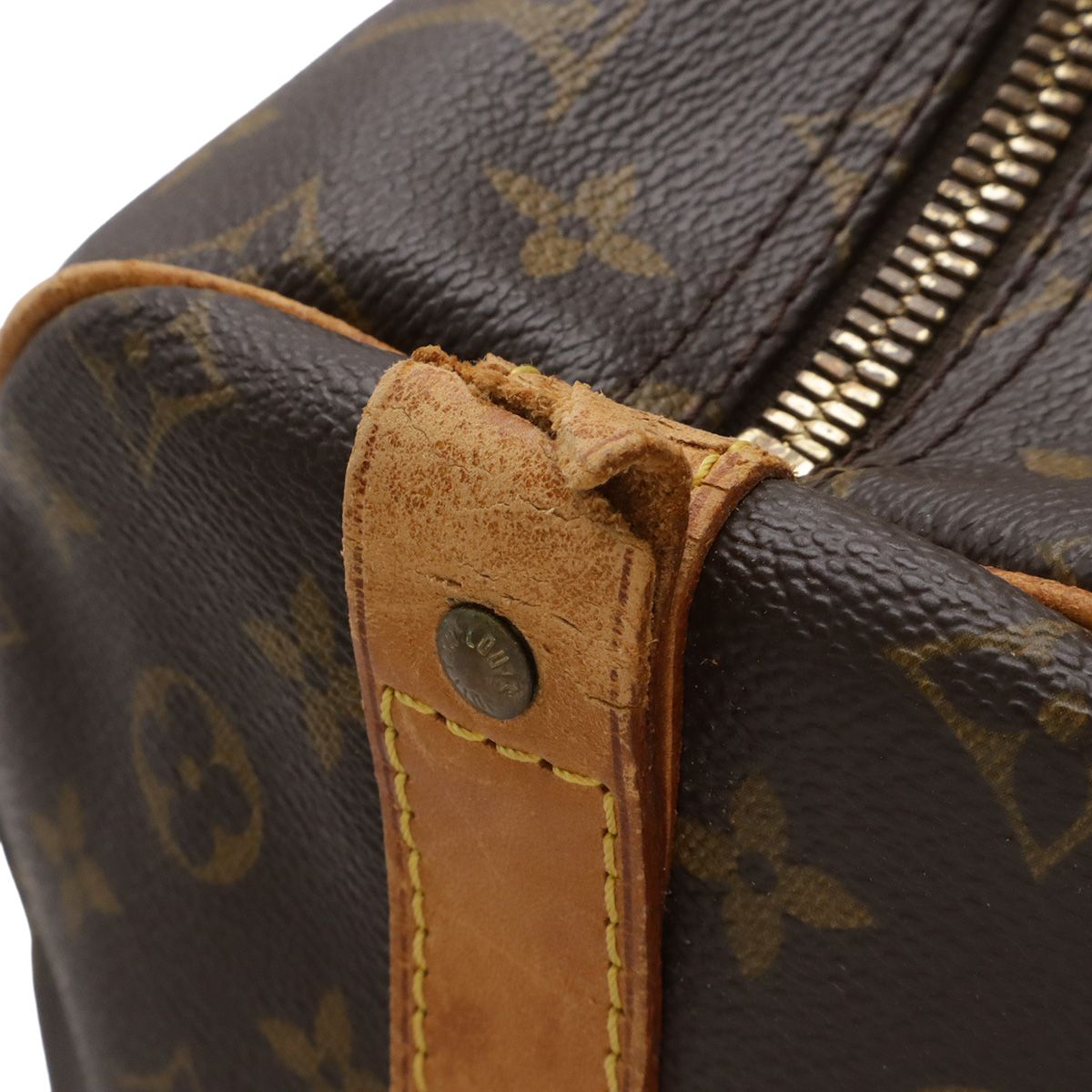 LOUIS VUITTON ルイ ヴィトン モノグラム キーポル バンドリエール55