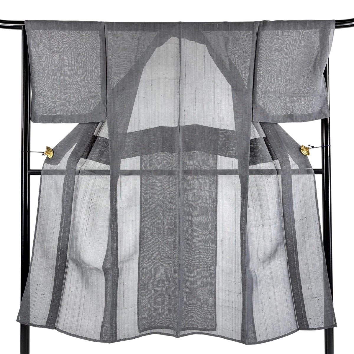 【美品】 男着物 身丈140cm 裄丈67.5cm S 薄物 夏紬 灰色 正絹 名品 【中古】