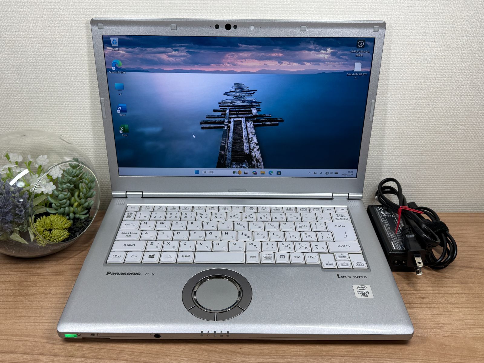 Panasonic CF-LV9 i5 8GB SSD256GB 軽量DVD 【公式通販】