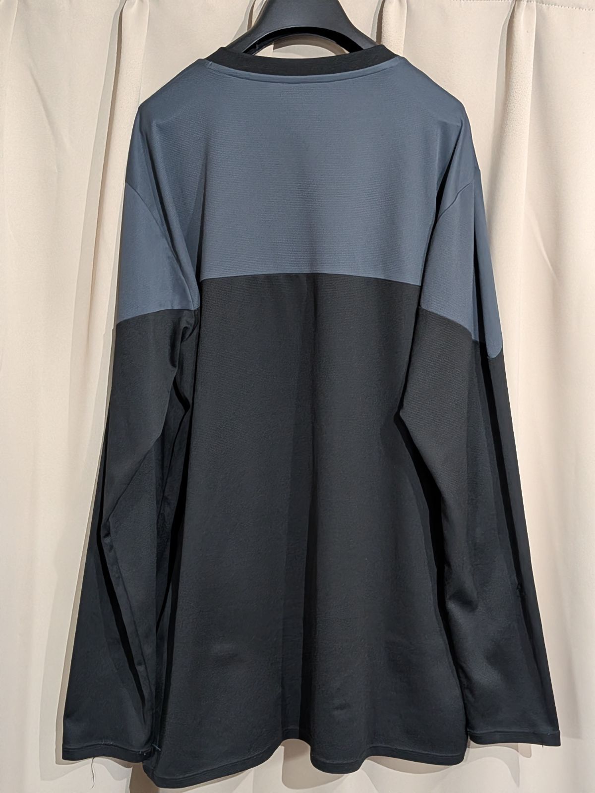 PUMA プーマ 川崎フロンターレ 黒エンブレム 長袖 シャツ XL 移動着