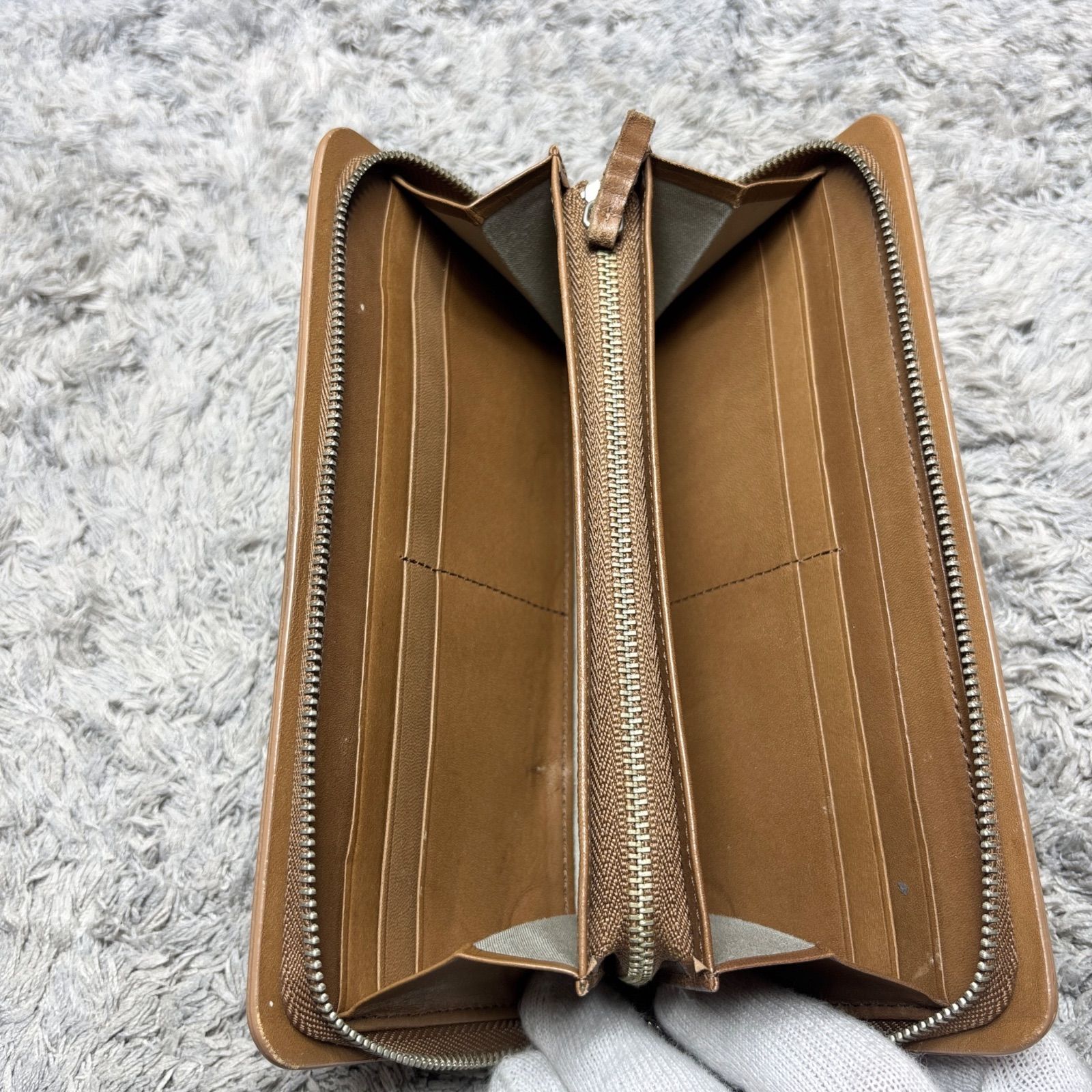 MARGARET HOWELL idea マーガレットハウエル 長財布 ラウンド 