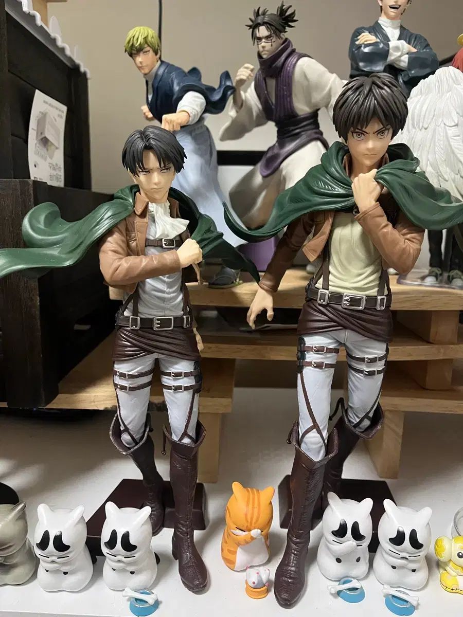 新品，安い 開封済み（ボックスあり） 進撃の巨人 エレン＆リヴァイ