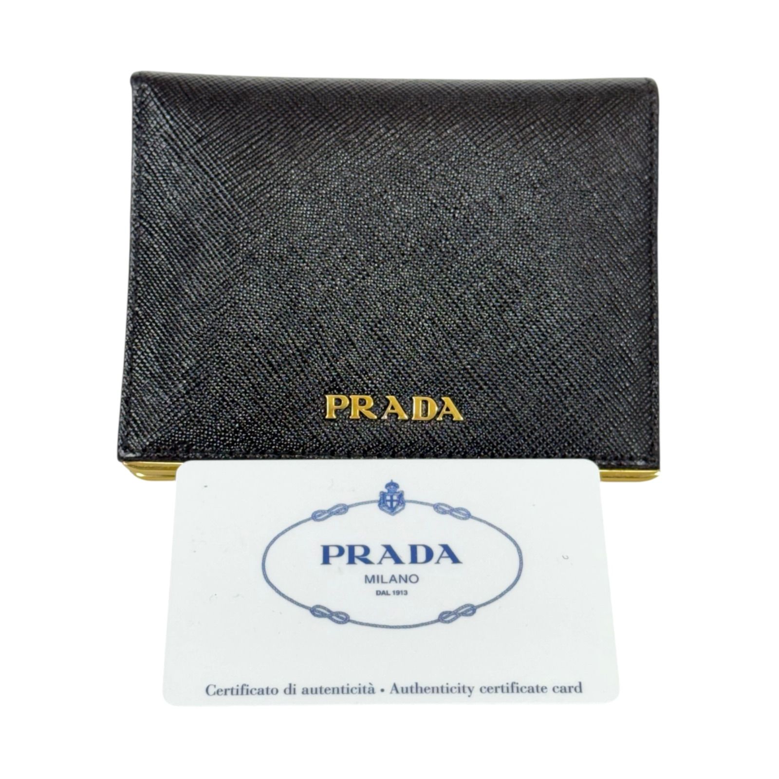 人気・美品】PRADA プラダ サフィアーノ メタルロゴ コンパクト 二 