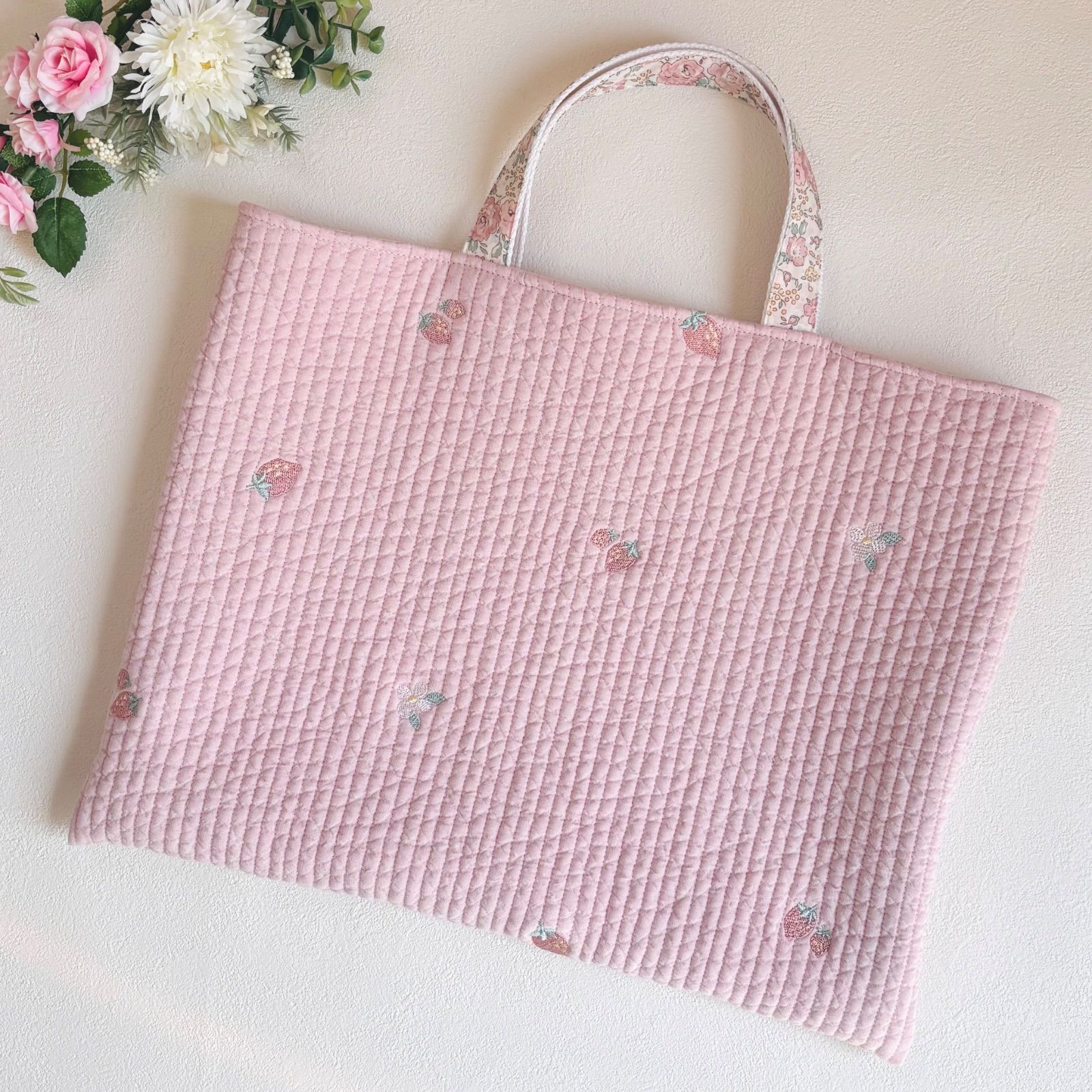 いちご刺繍ヌビ×リバティのレッスンバッグ 30cm×40cm 韓国生地の